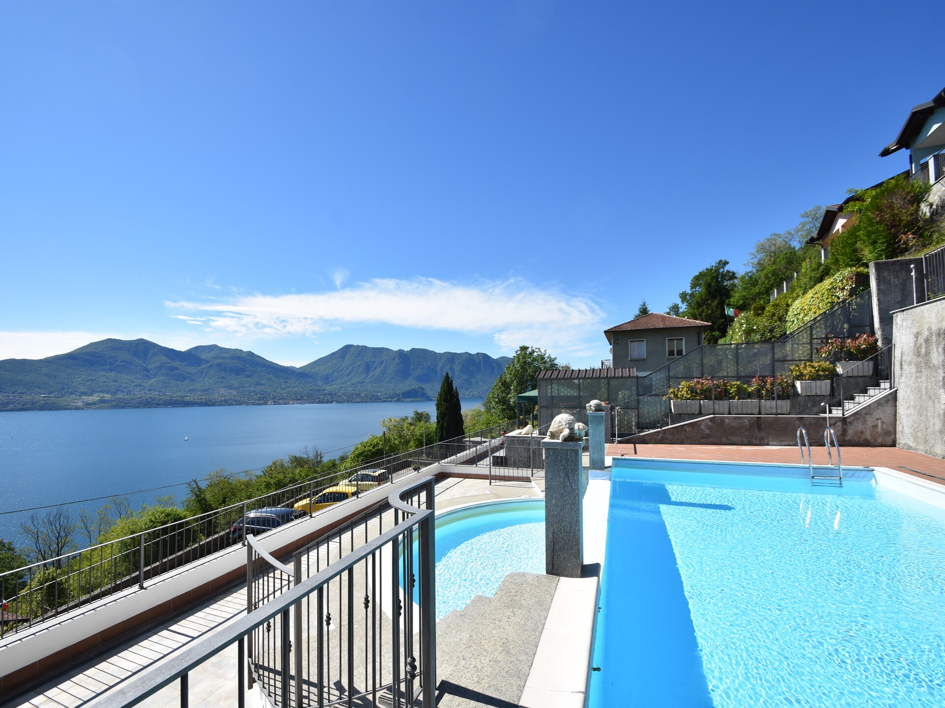 Modern vakantiehuis in Oggebbio met privétuin en zwembad - foto 17