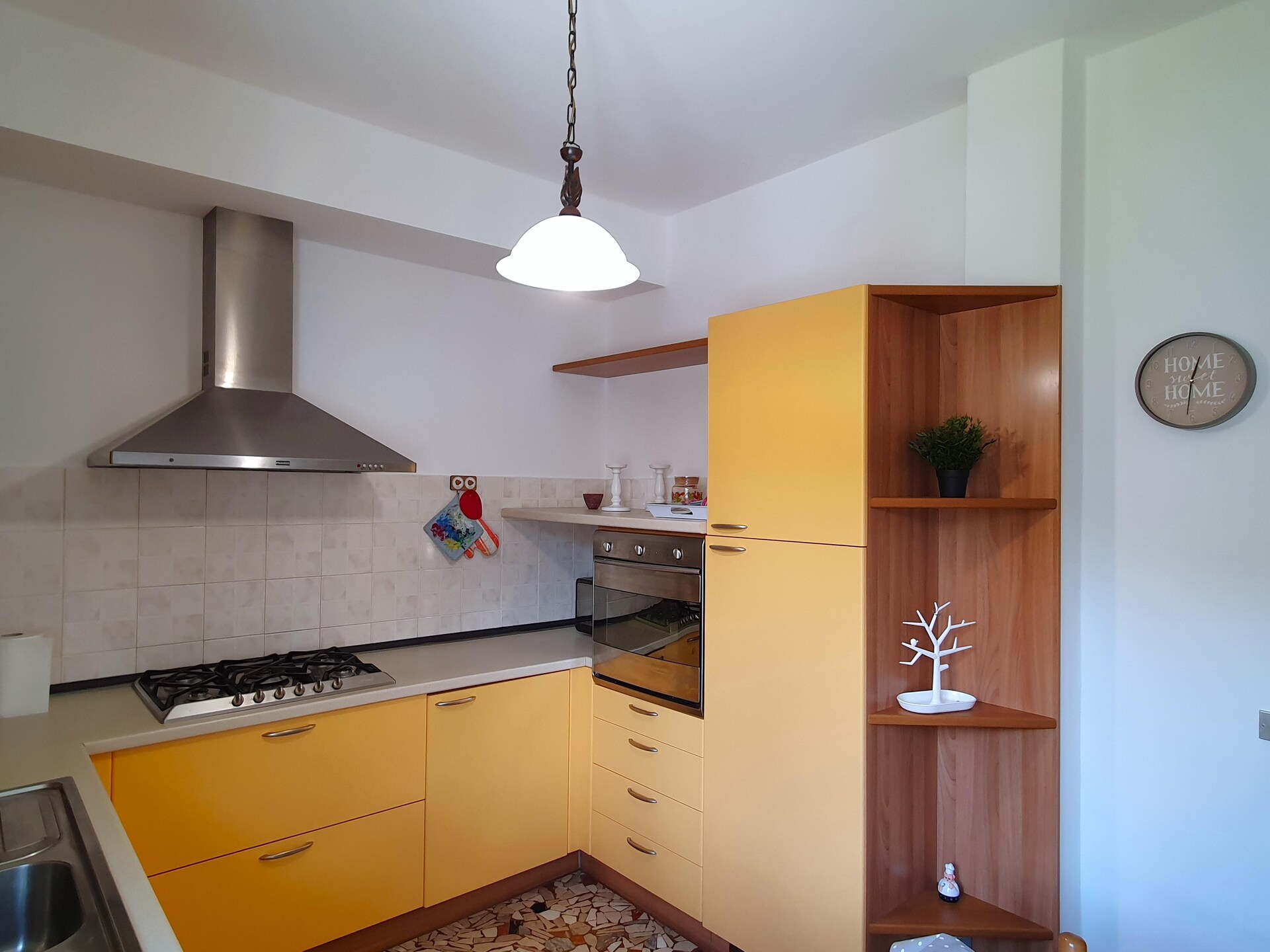 4-persoons modern appartement in centrum van Maccagno con Pino e Veddasca - foto 12