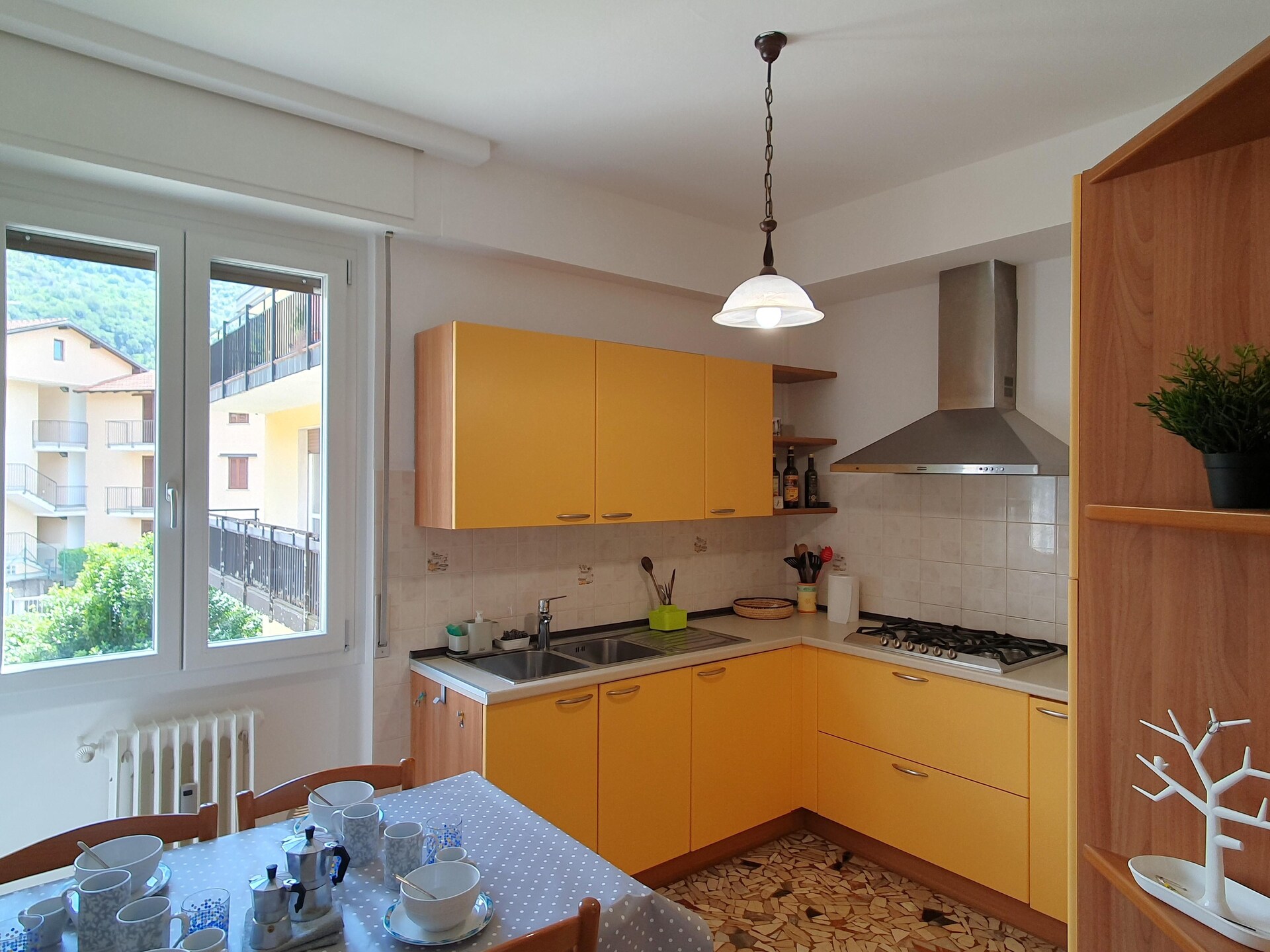 4-persoons modern appartement in centrum van Maccagno con Pino e Veddasca - foto 3