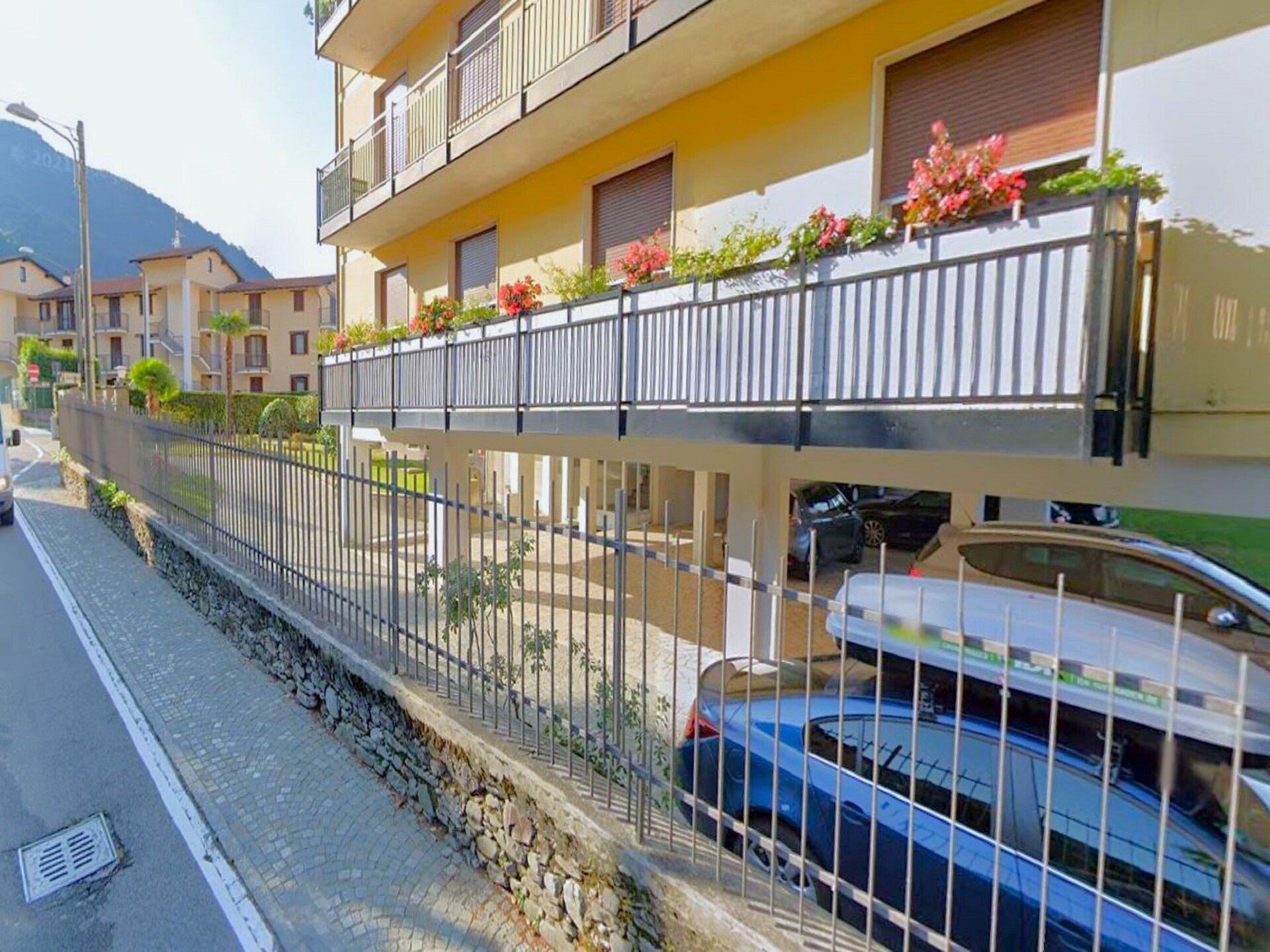 4-persoons modern appartement in centrum van Maccagno con Pino e Veddasca - foto 32