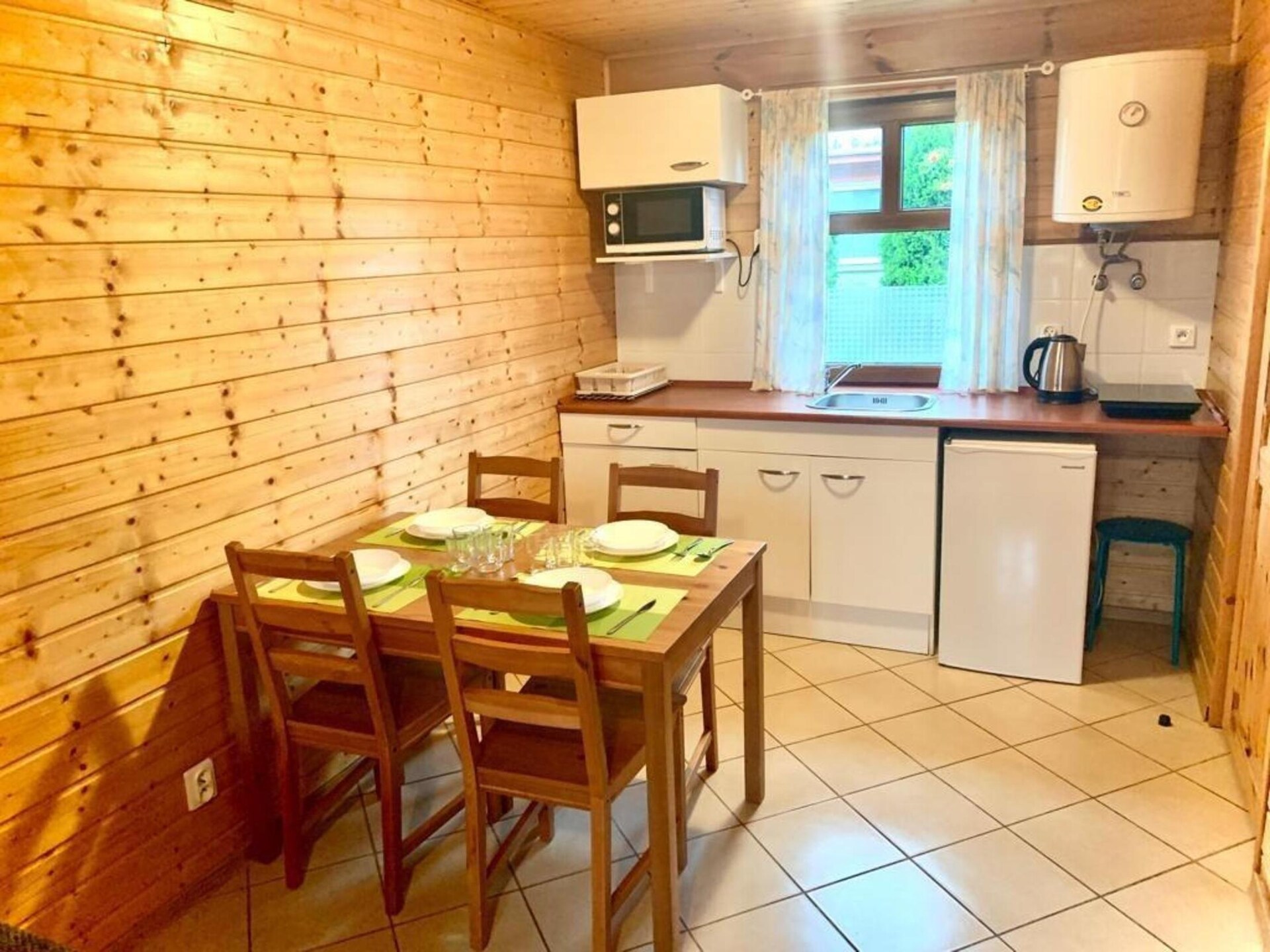Bosvilla voor 4 bij zee en meer in Sarbinowo - foto 4