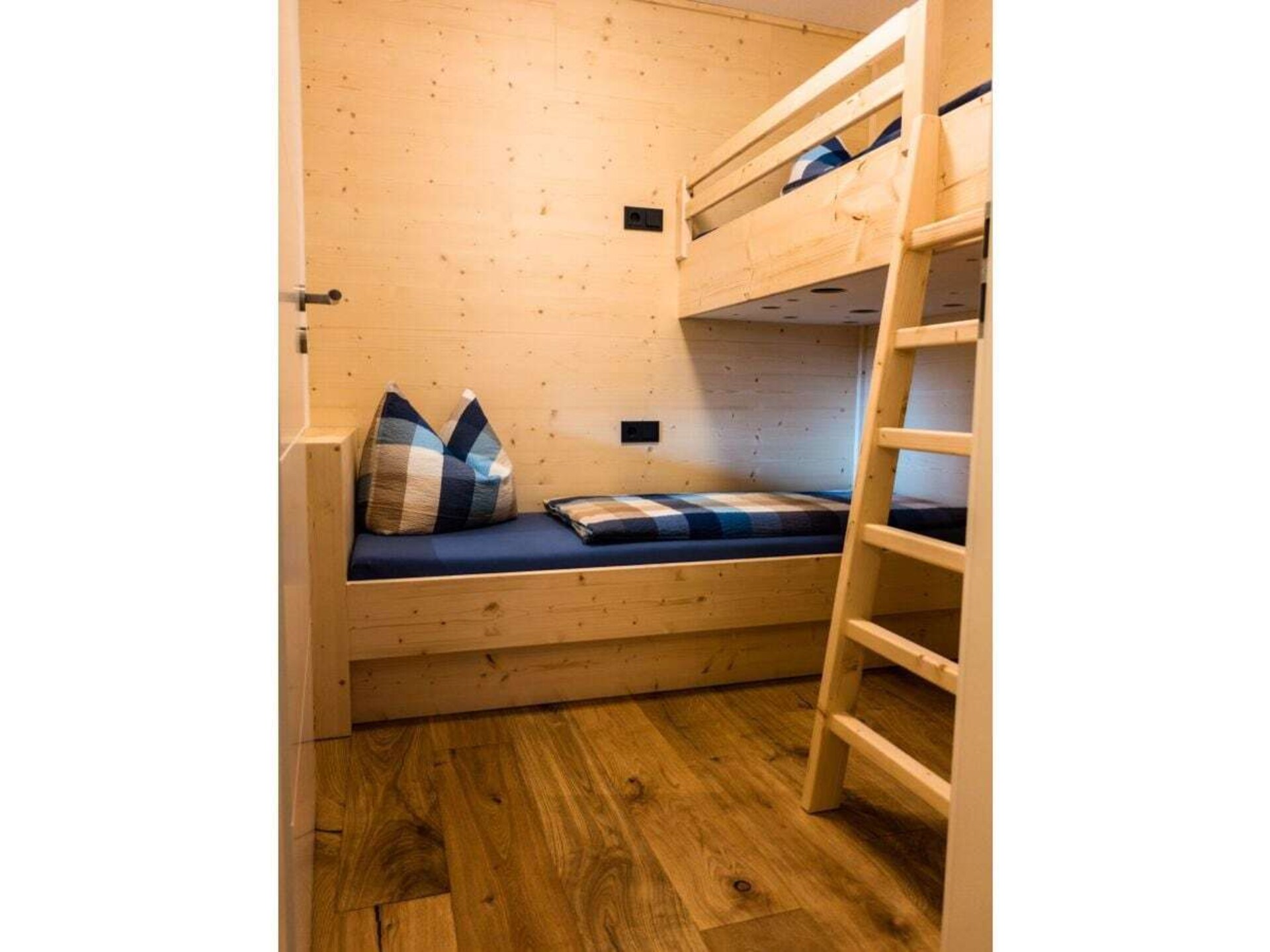 Ruim vakantiehuis in Riezlern met natuurlijke materialen, dichtbij de skilift - foto 15