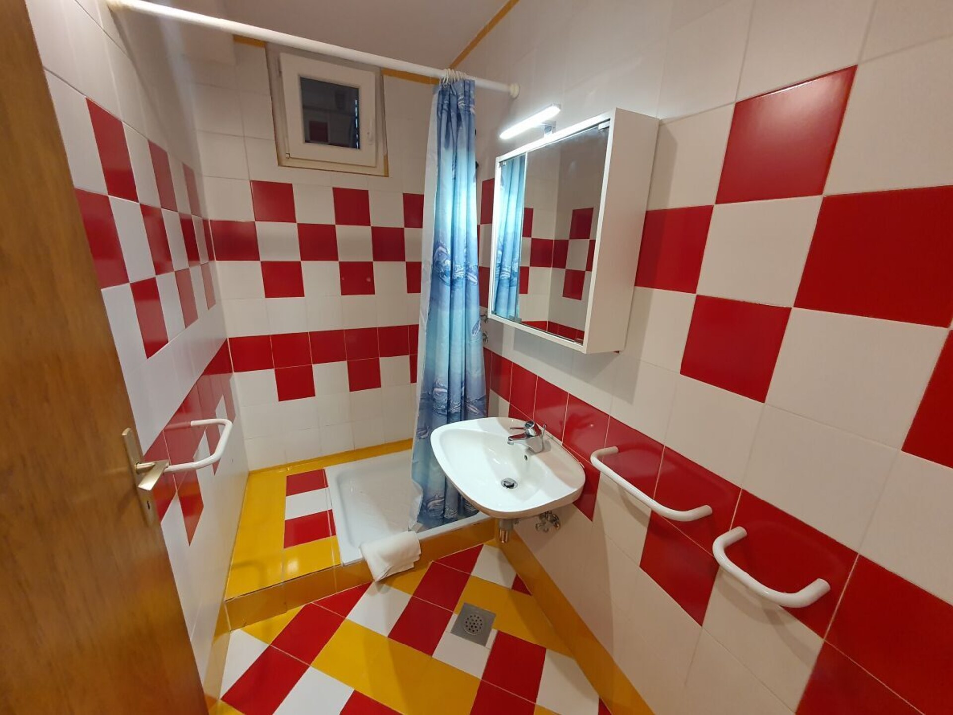 Vrijstaand vakantiehuis met zeezicht en WiFi, 1,5 km van centrum Portorož - foto 36