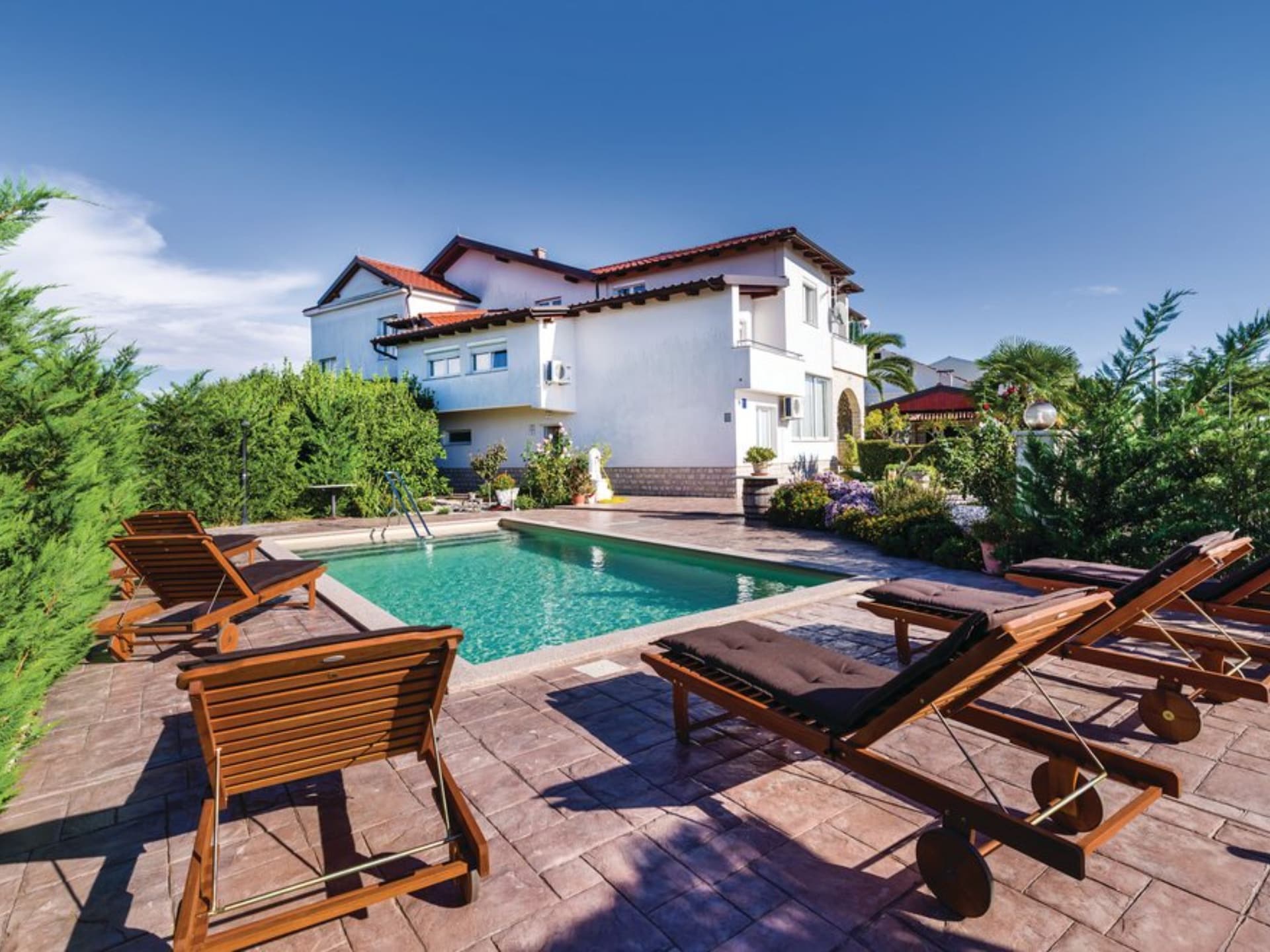 Villa Ksenija: Luxe zes-slaapkamer vakantiehuis met privézwembad in Debeljak - foto 46
