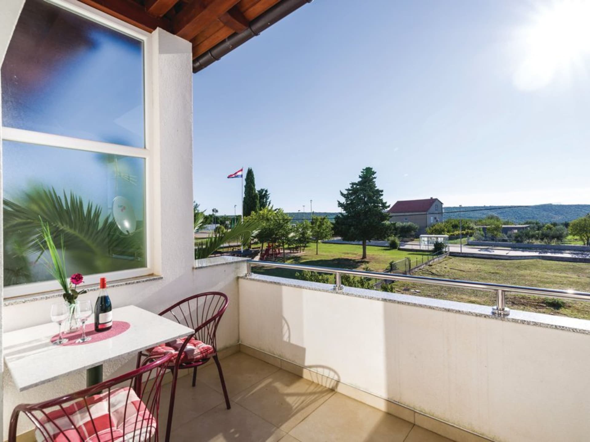 Villa Ksenija: Luxe zes-slaapkamer vakantiehuis met privézwembad in Debeljak - foto 34