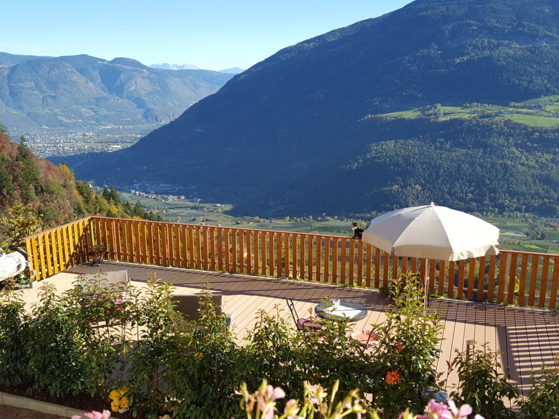 Romantisch vakantiehuis hoog boven Partschins met weids uitzicht - foto 7