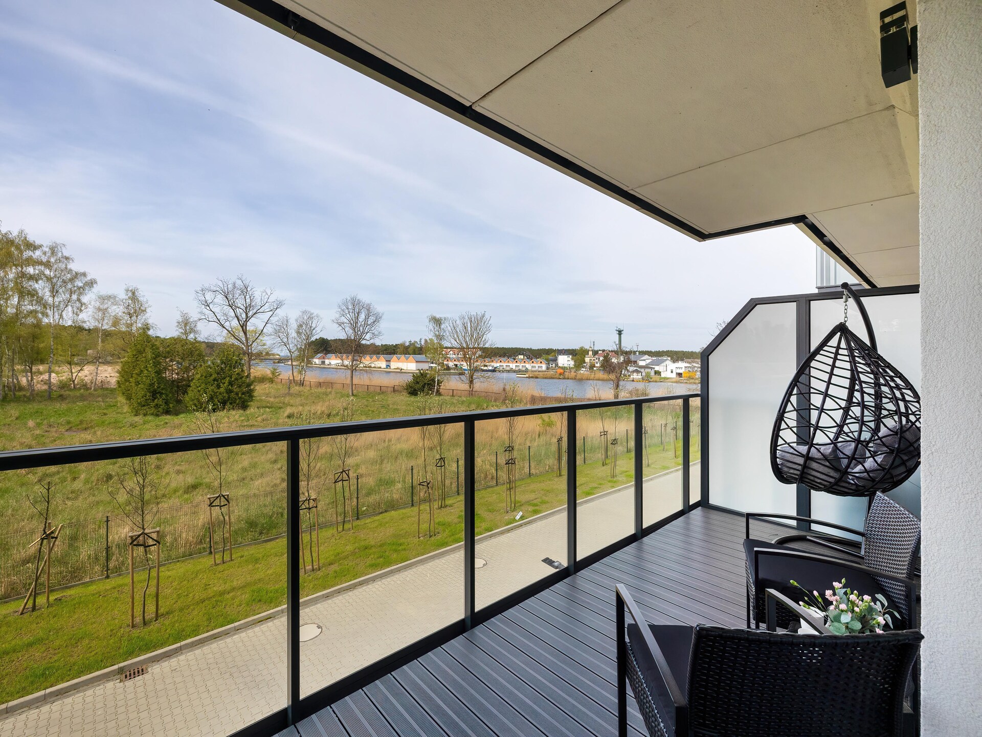 Comfortabel appartement aan de Dziwna met zwembad en sauna, vlakbij strand - foto 15