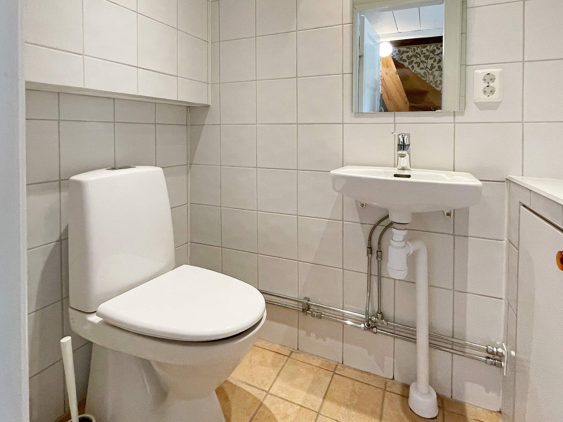 Vakantiehuis aan het Vättermeer met uitzicht en golfbaan nabij Ödeshög - foto 29