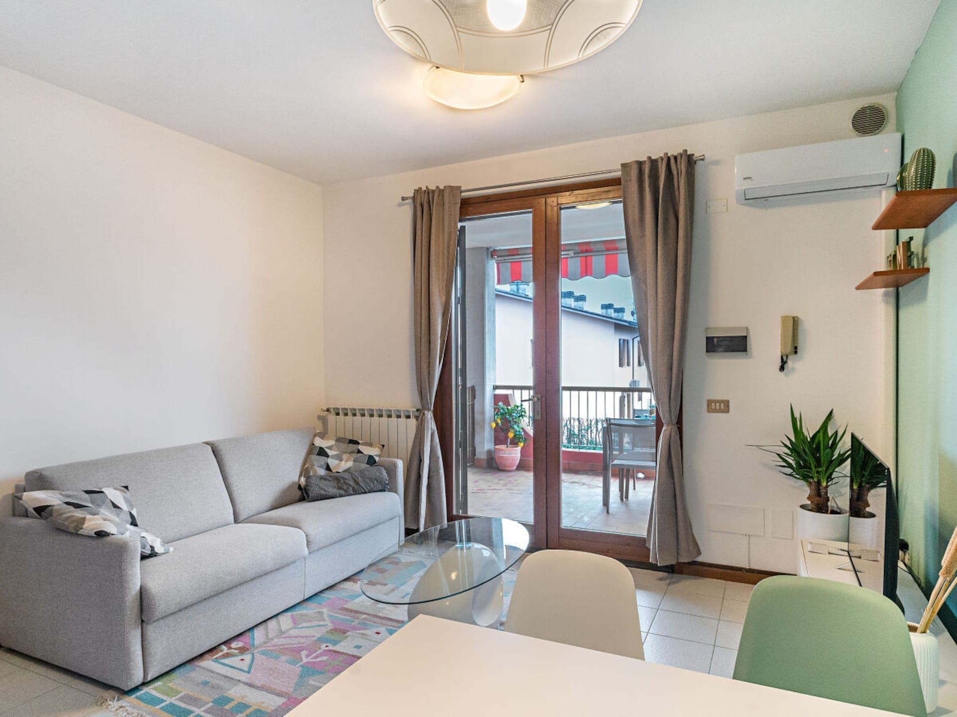 Modern appartement met eigen zwembad nabij Sirmione en Desenzano - foto 10