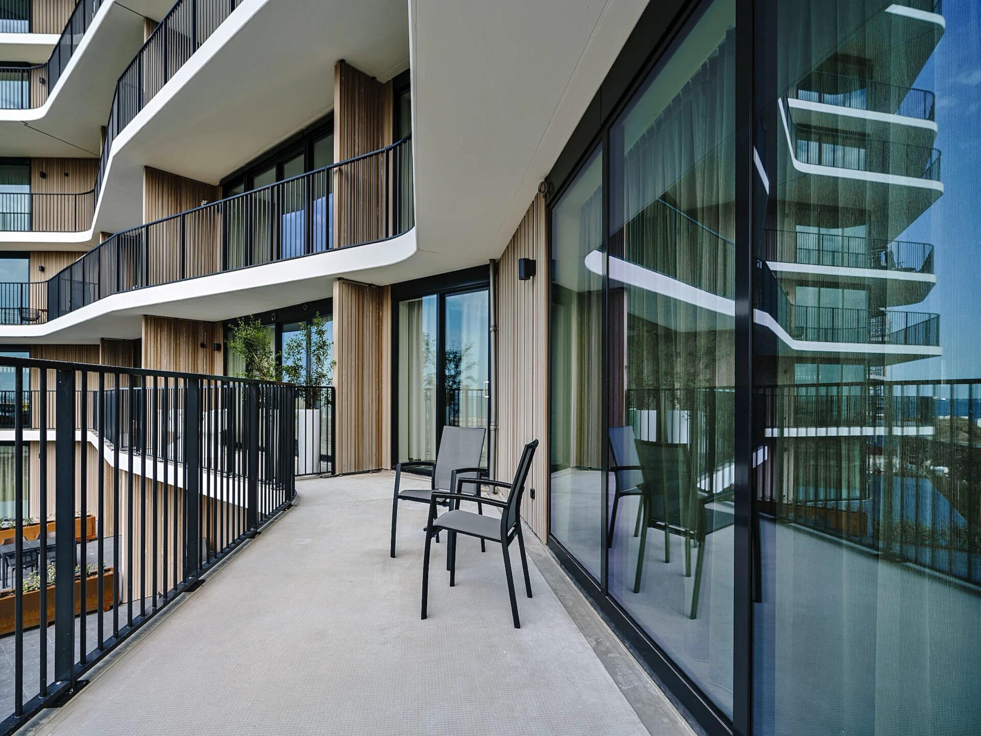 Luxe appartement met balkon in hartje Breskens, 135m² voor 6 gasten - foto 10