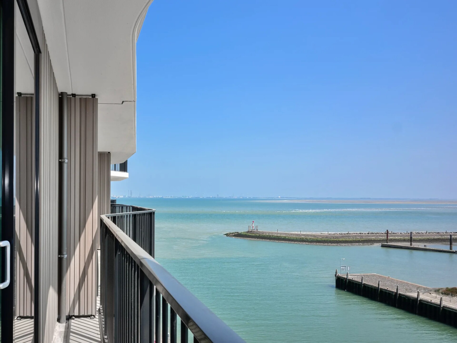 Licht familieappartement met balkon in hartje Breskens, 102m² - foto 7