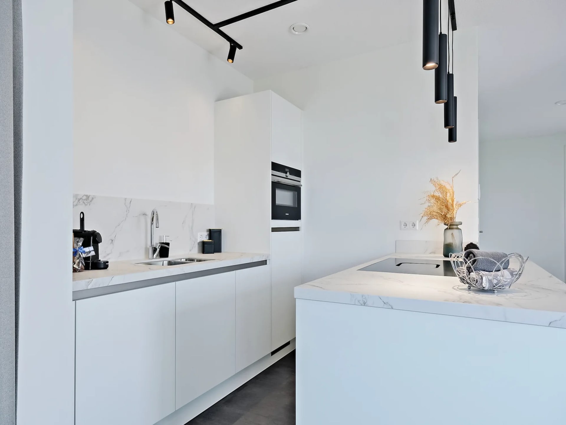 Licht familieappartement met balkon in hartje Breskens, 102m² - foto 2