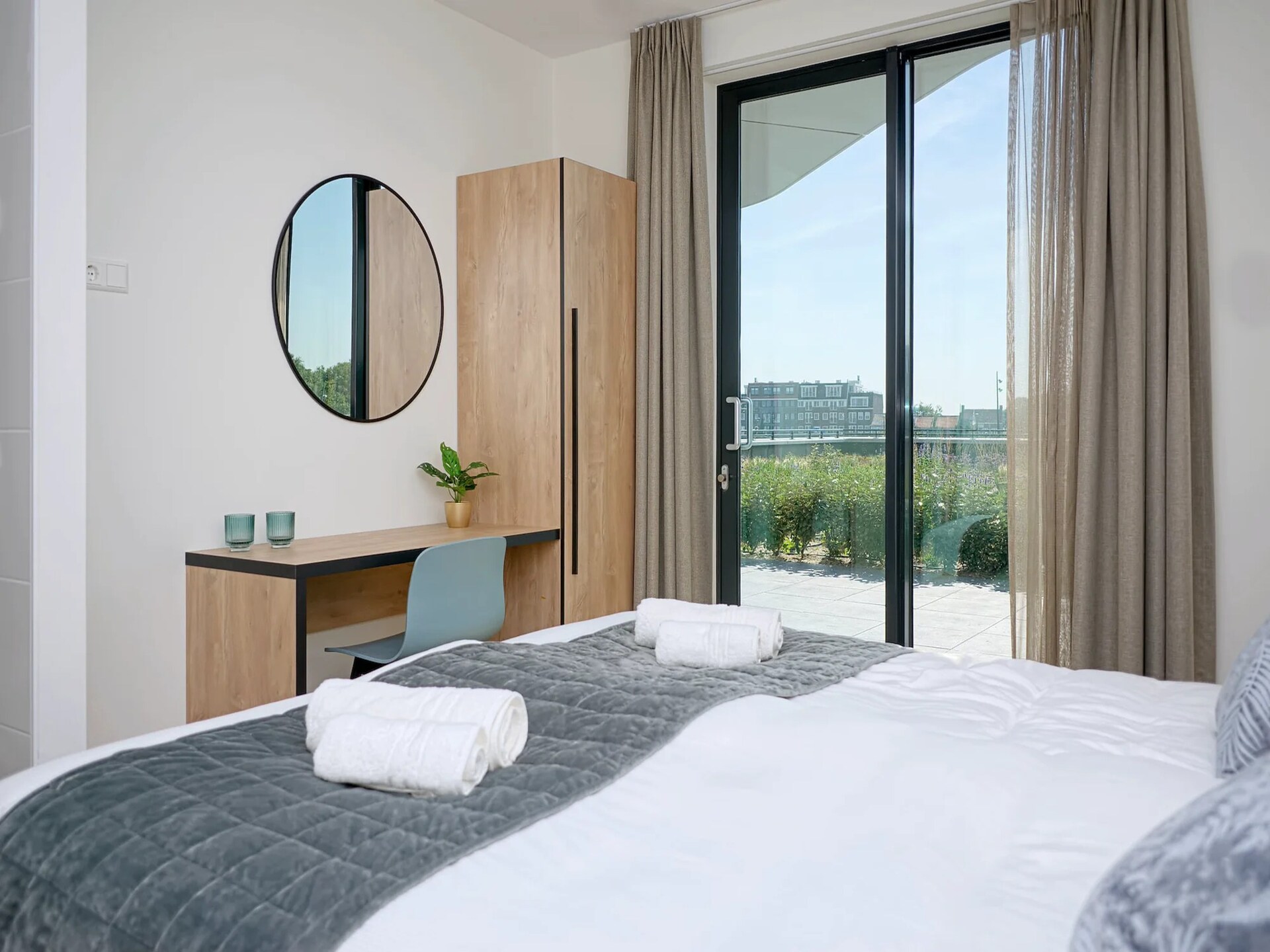 Luxe appartement Breskens: 2 slaapkamers, terras & Zeeuwse kust - foto 8