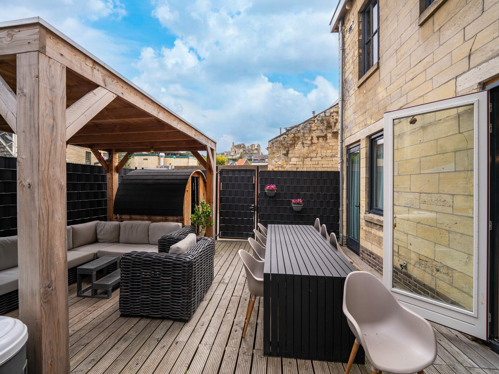 Luxe mergelvilla met sauna en hottub in hartje Valkenburg - foto 33