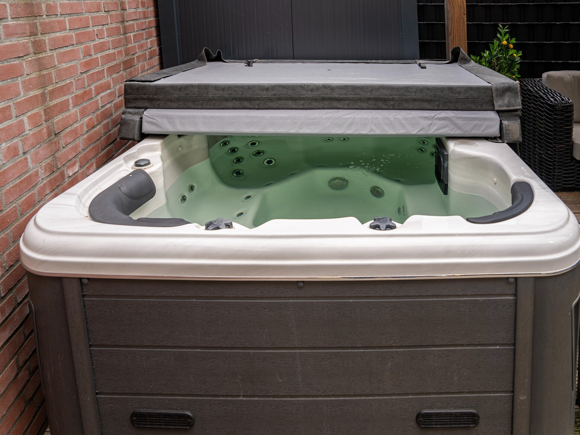 Luxe mergelvilla met sauna en hottub in hartje Valkenburg - foto 40