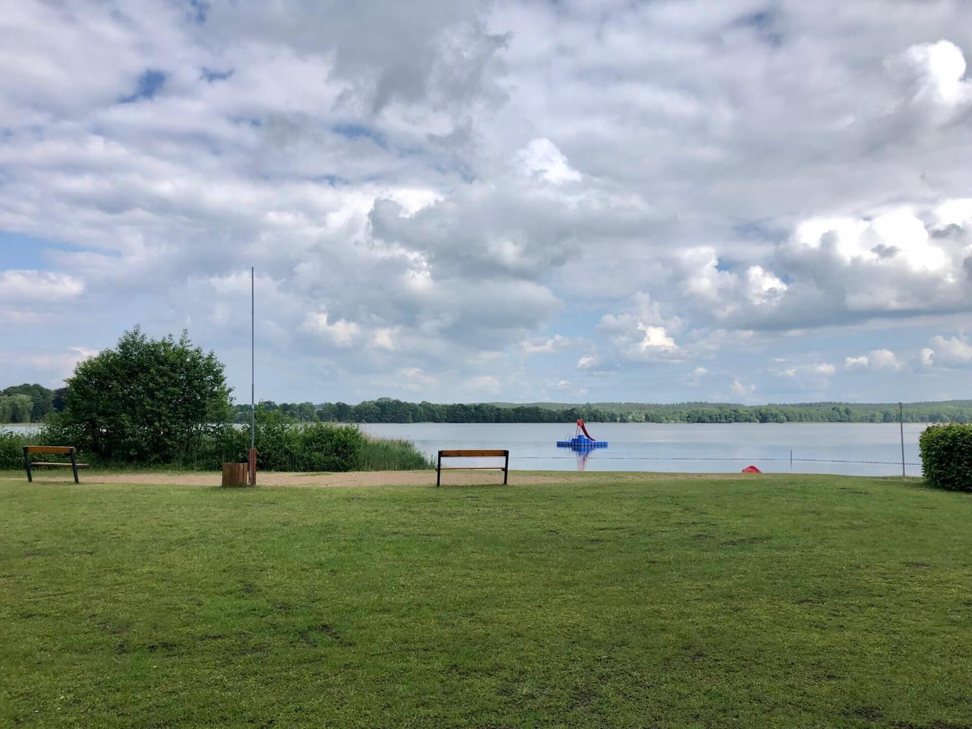 Vakantiehuis met meerzicht aan de rand van het Sternberger Merenplateau - foto 40