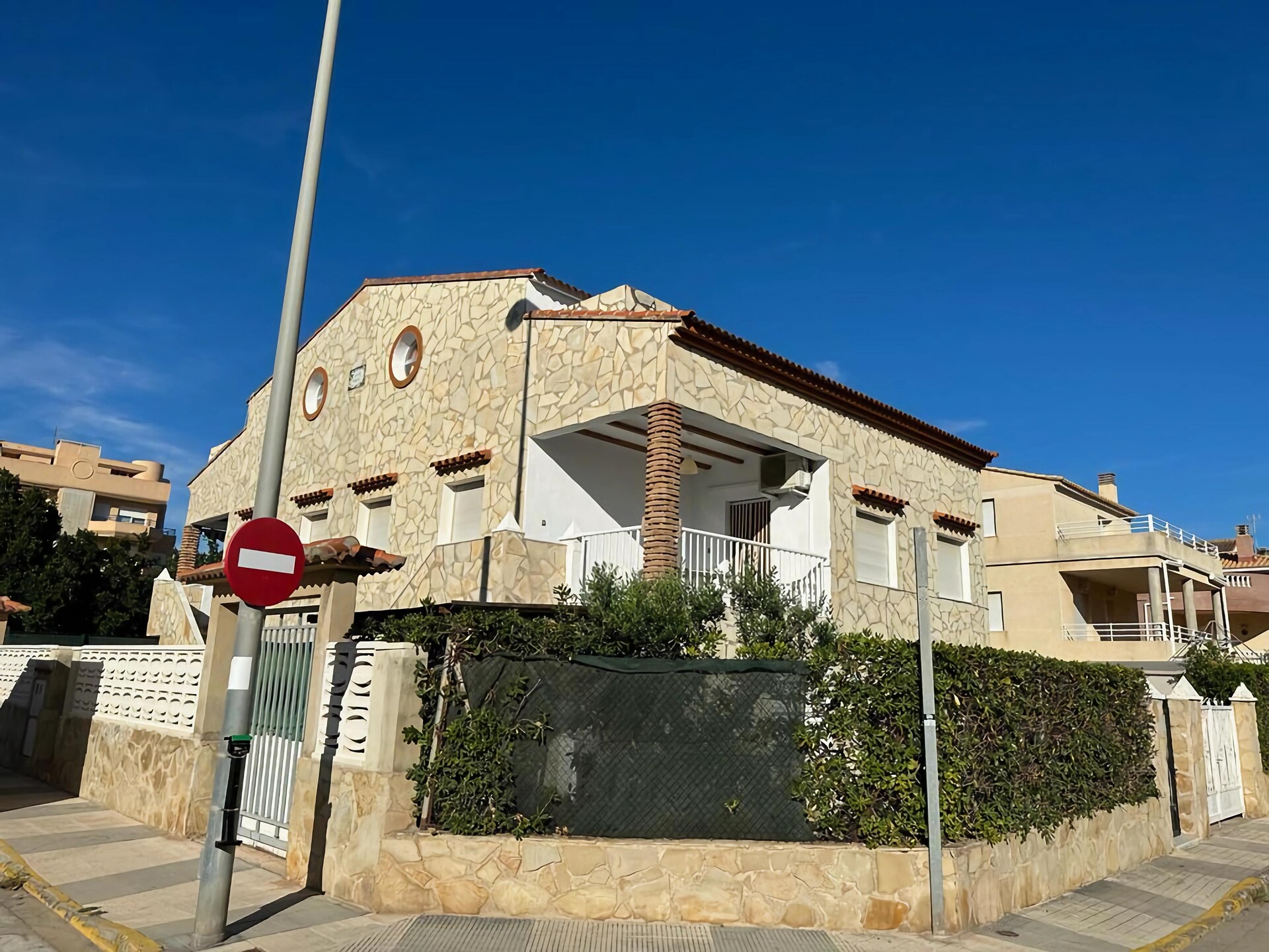 Sfeervol appartement met tuin op 100 meter van het strand in Oliva - foto 1
