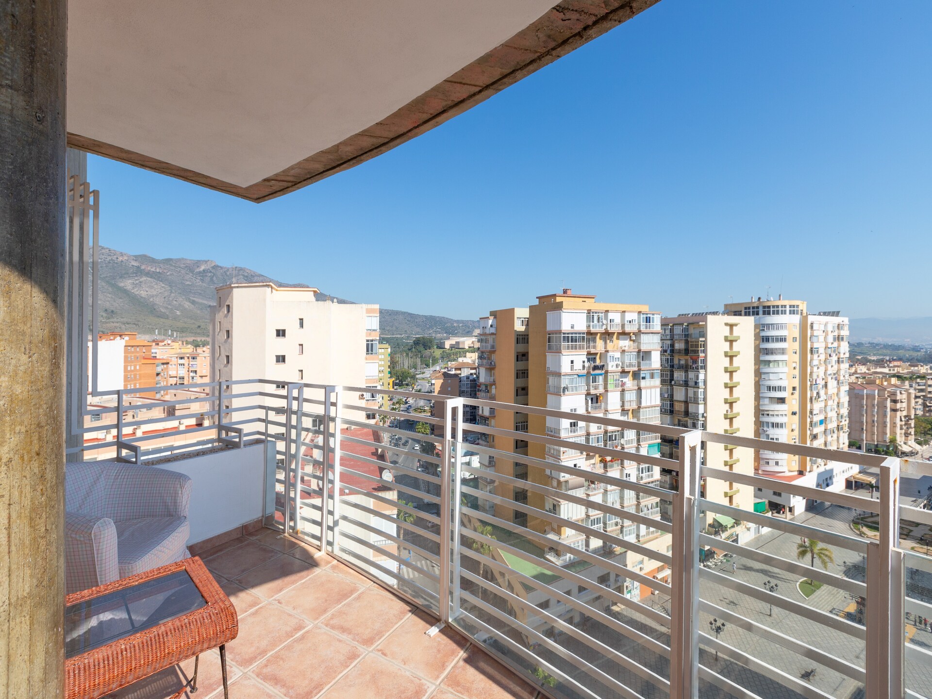 Zonnig appartement met zeezicht en zwembad in Torremolinos - foto 24