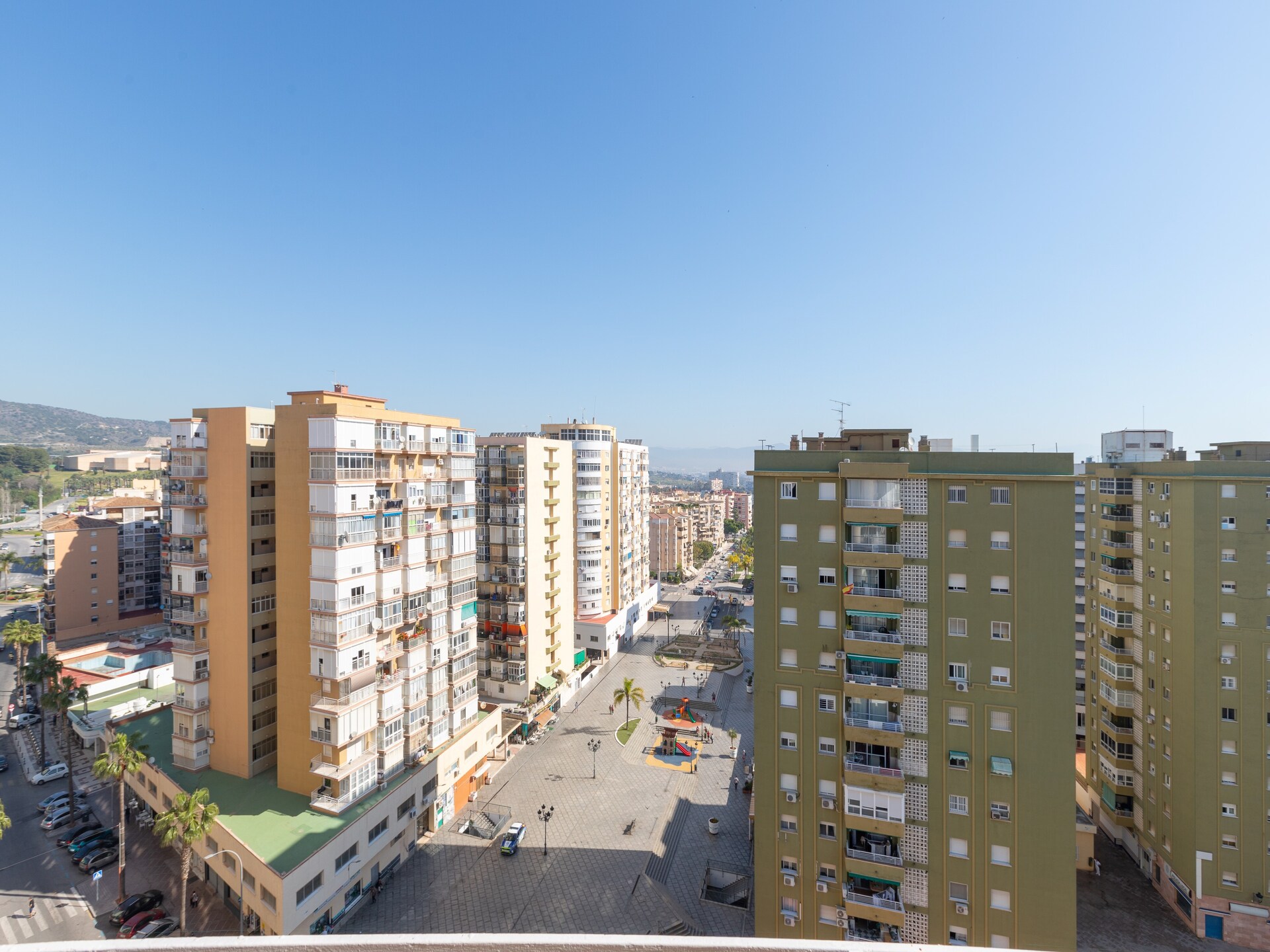 Zonnig appartement met zeezicht en zwembad in Torremolinos - foto 25