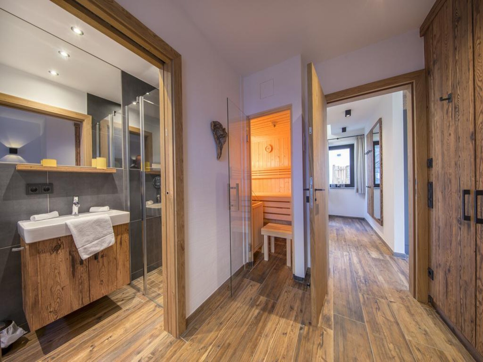 Luxe chalet direct aan de piste met privésauna in Neukirchen - foto 24