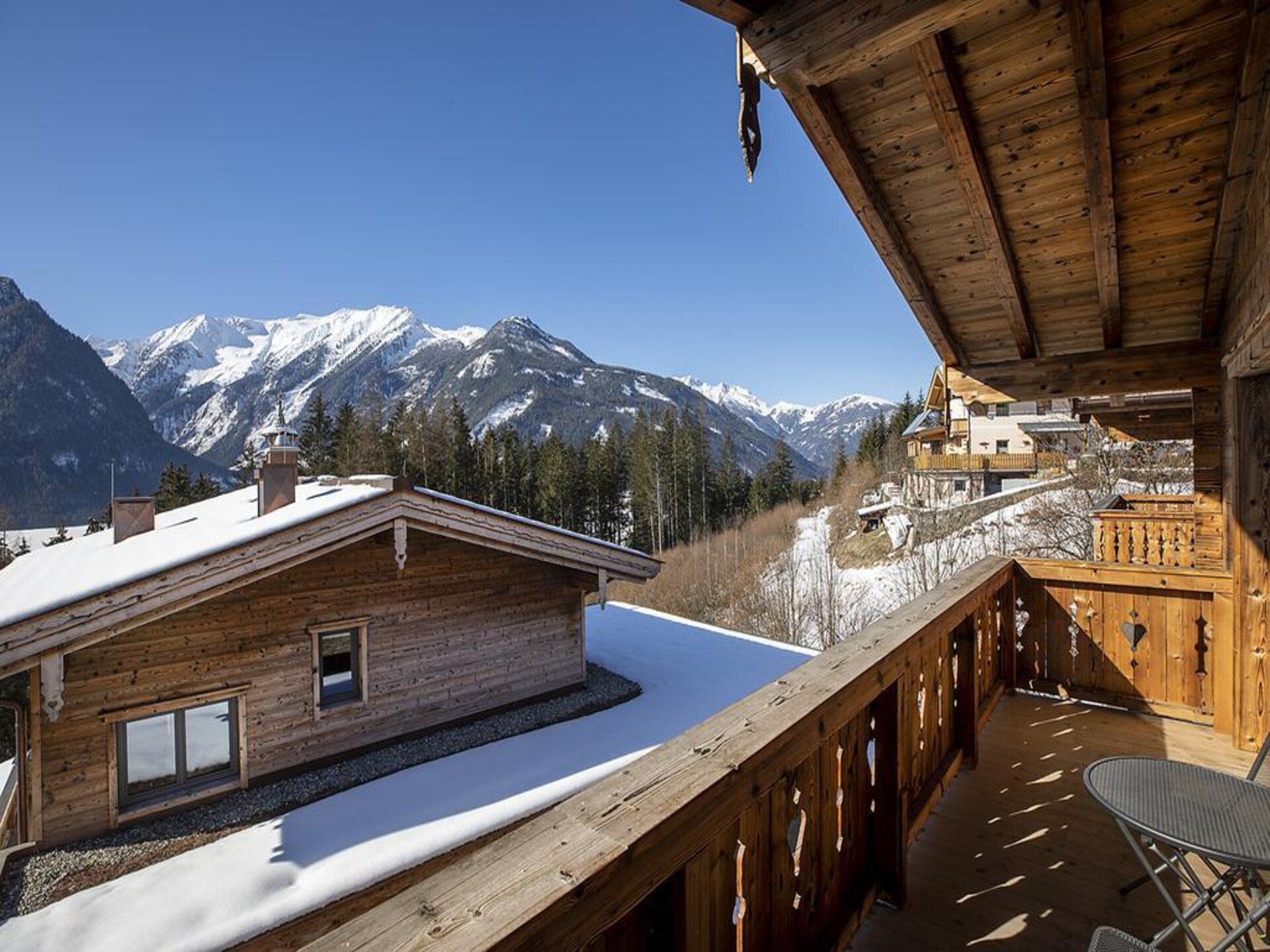 Luxe chalet aan de piste met privésauna in Neukirchen - foto 27
