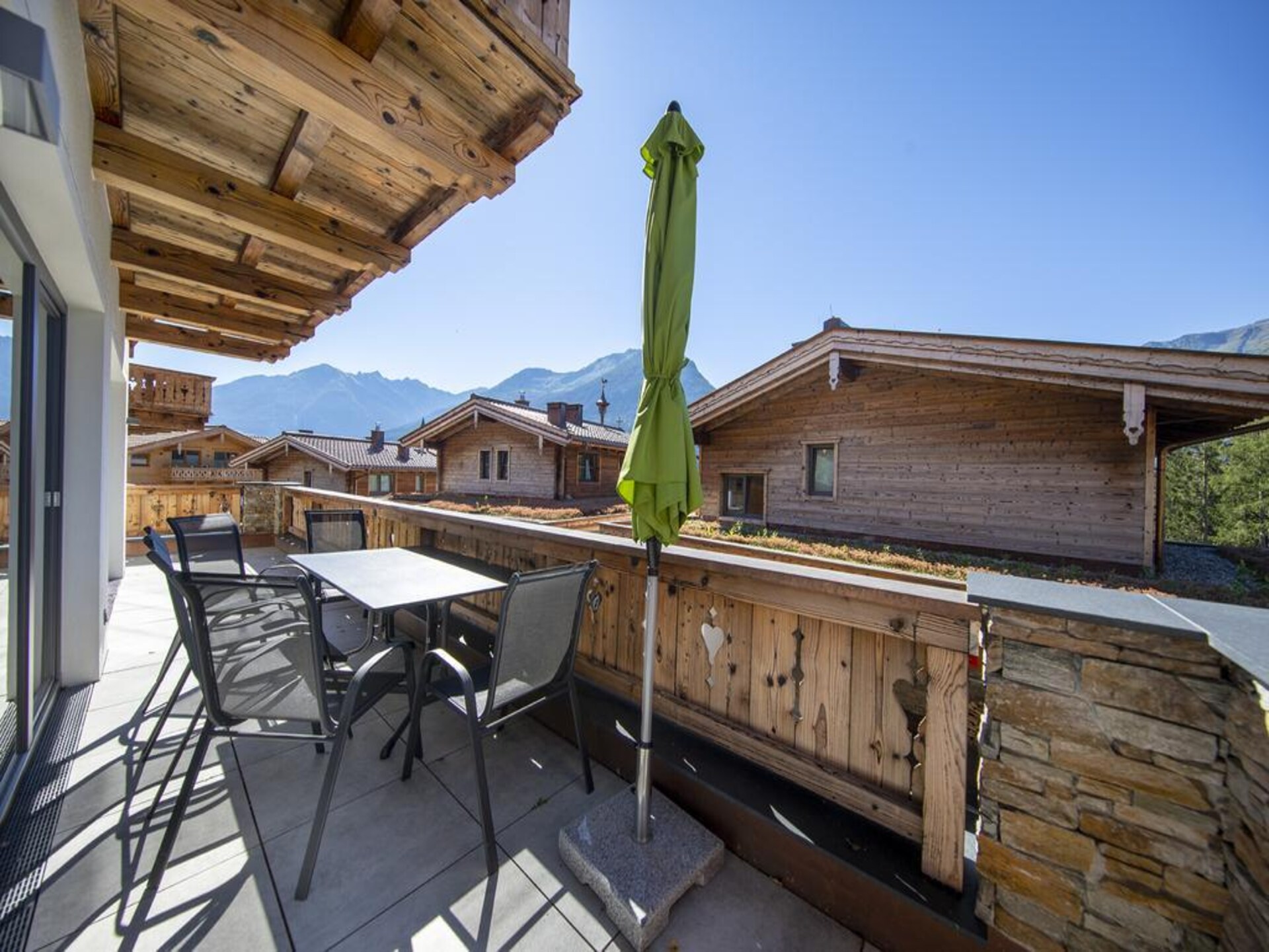 Luxe chalet aan de piste met privésauna in Neukirchen - foto 28