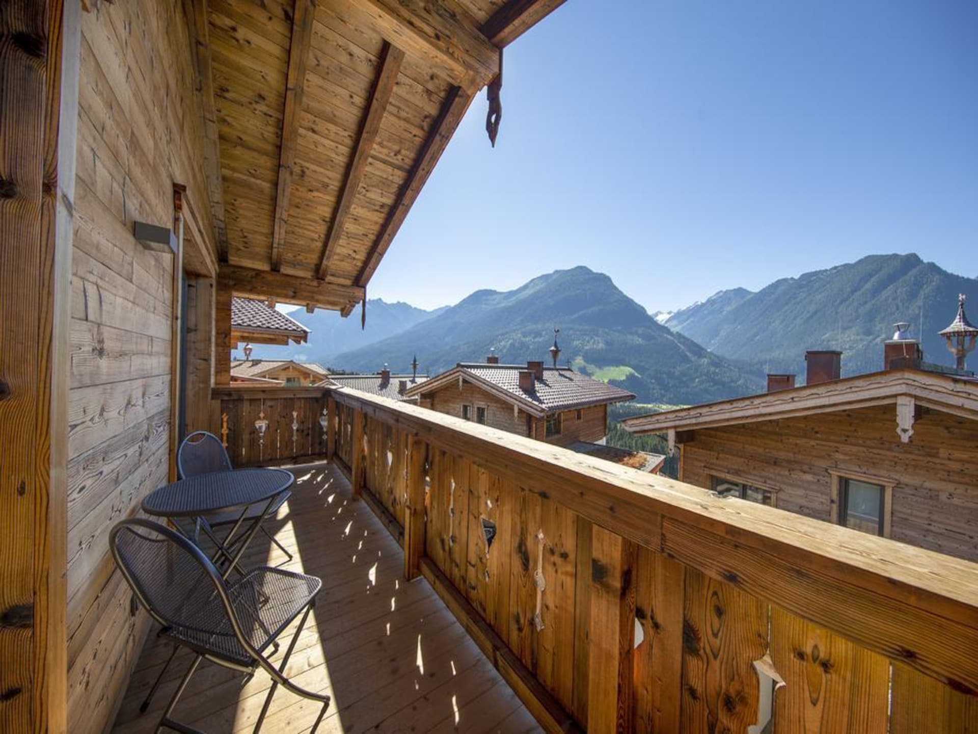 Luxe chalet aan de piste met privésauna in Neukirchen - foto 29