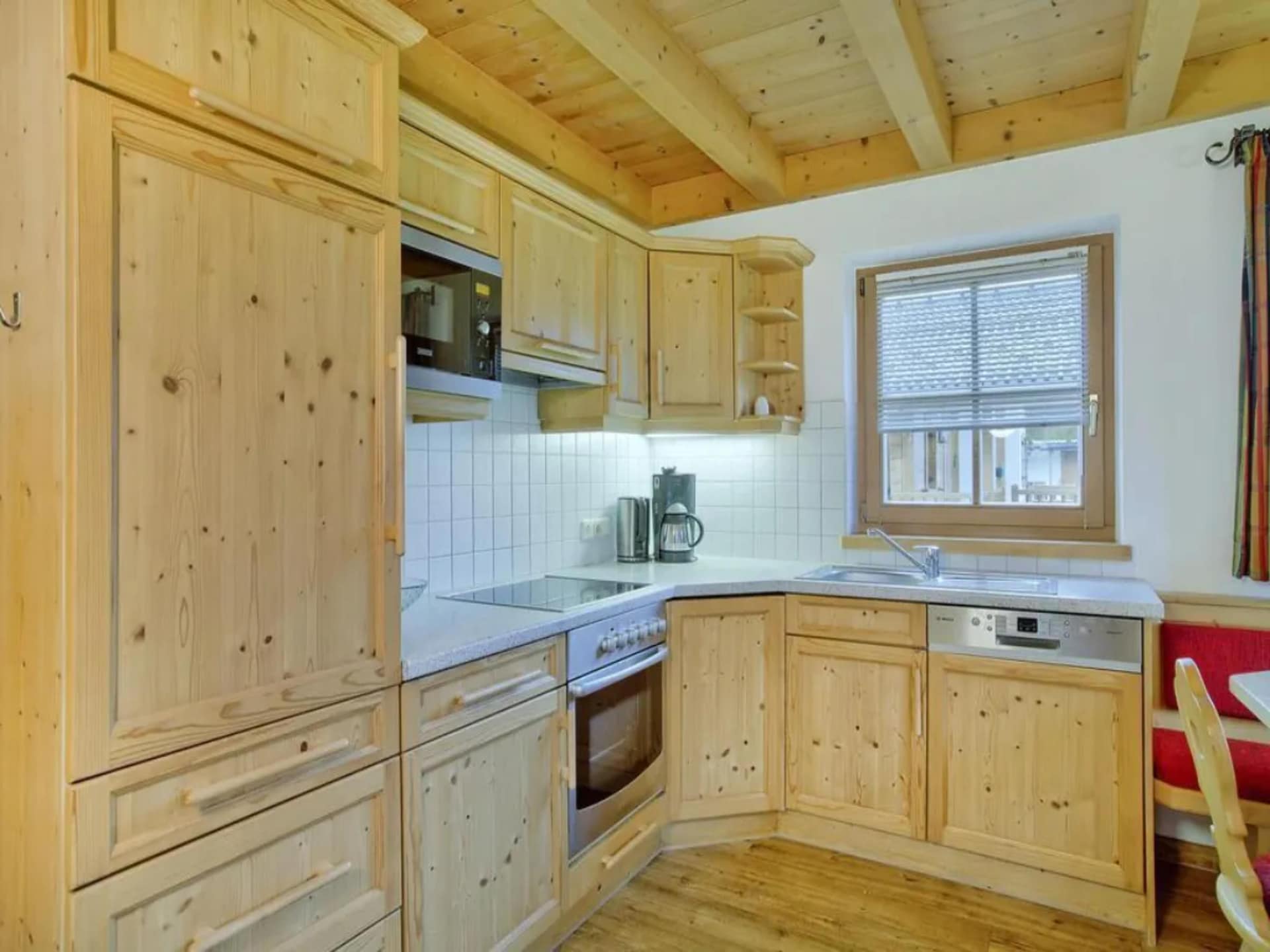 Aan de piste: Ruim chalet voor 12 personen in Wald-Königsleiten - foto 4