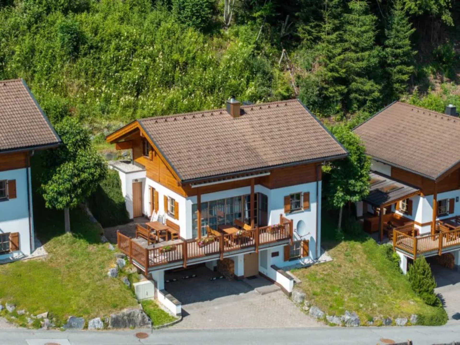 Centraal gelegen chalet in Wald-Königsleiten direct aan de piste · 10 pers. - foto 1