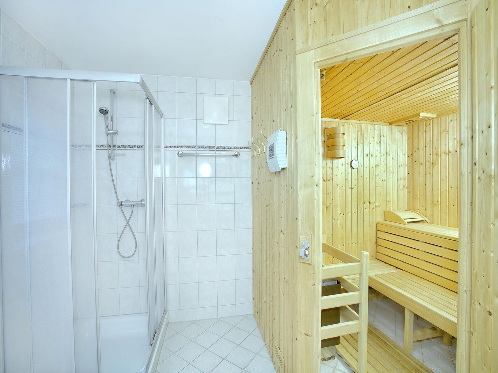 Ruim chalet met sauna en panoramisch uitzicht in Wald-Königsleiten - foto 22