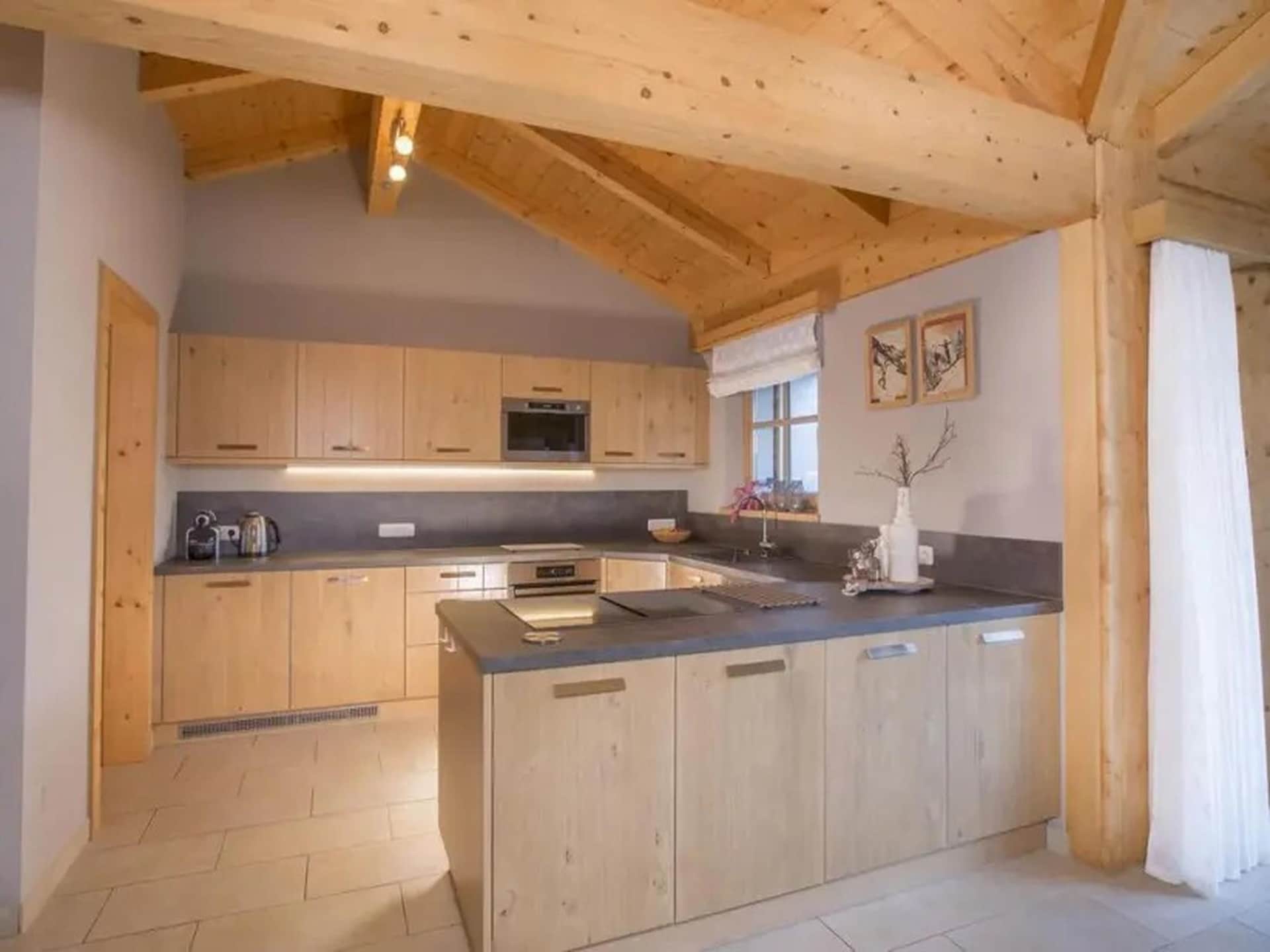 10-persoons chalet aan de piste in centrum Wald-Königsleiten · 10 pers. - foto 4