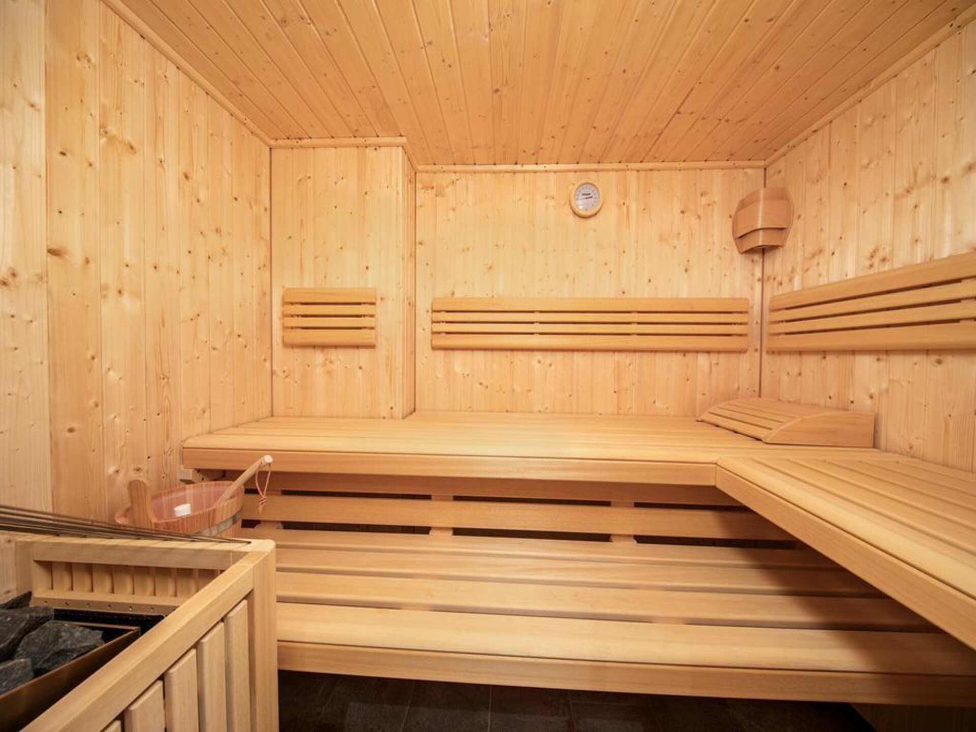 8-persoons chalet aan de piste in Neukirchen (3) - foto 2