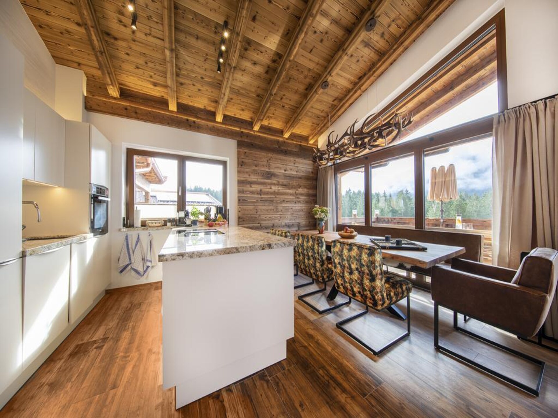 Nationalpark Chalet Edelweissspitze: Luxe skichalet direct aan de piste in Neukirchen - foto 11