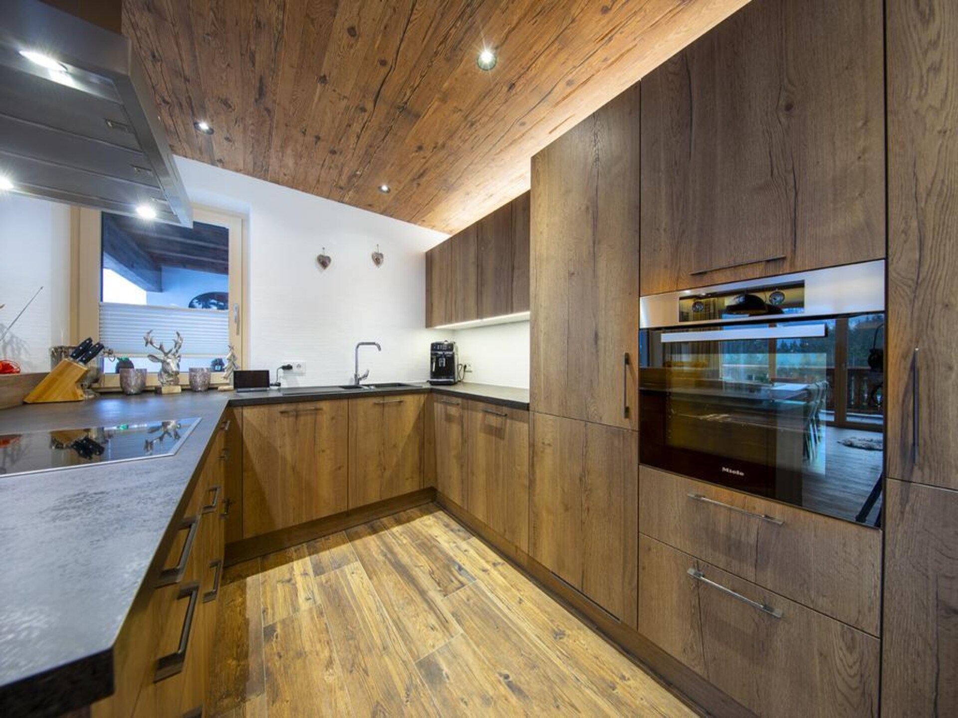 Luxe chalet aan de piste met sauna en panoramisch uitzicht in Neukirchen - foto 2