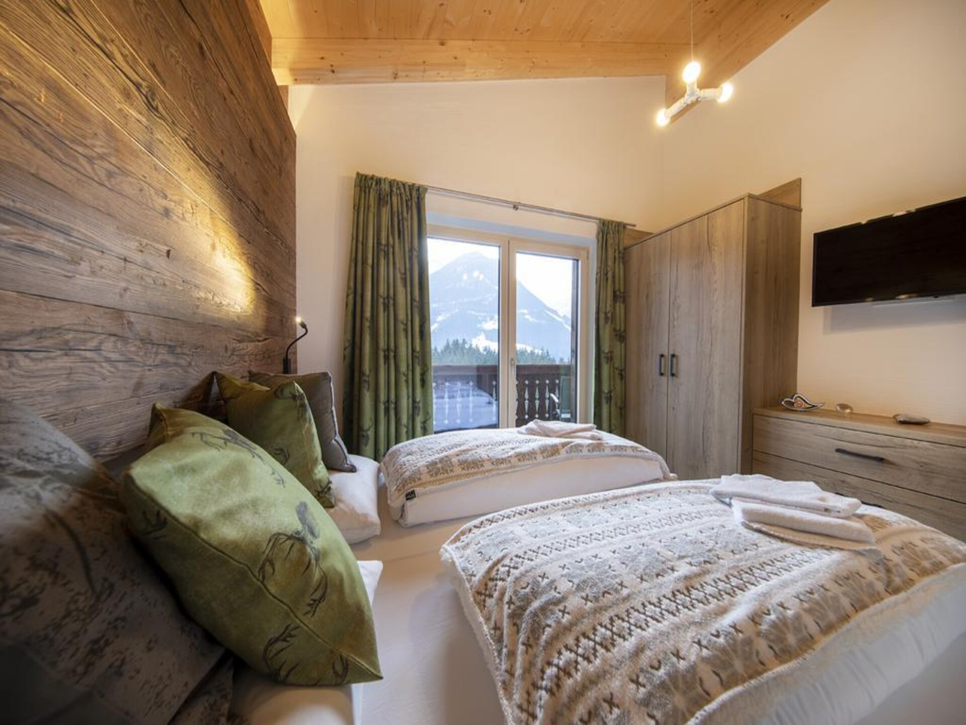 Luxe chalet aan de piste met sauna en panoramisch uitzicht in Neukirchen - foto 18