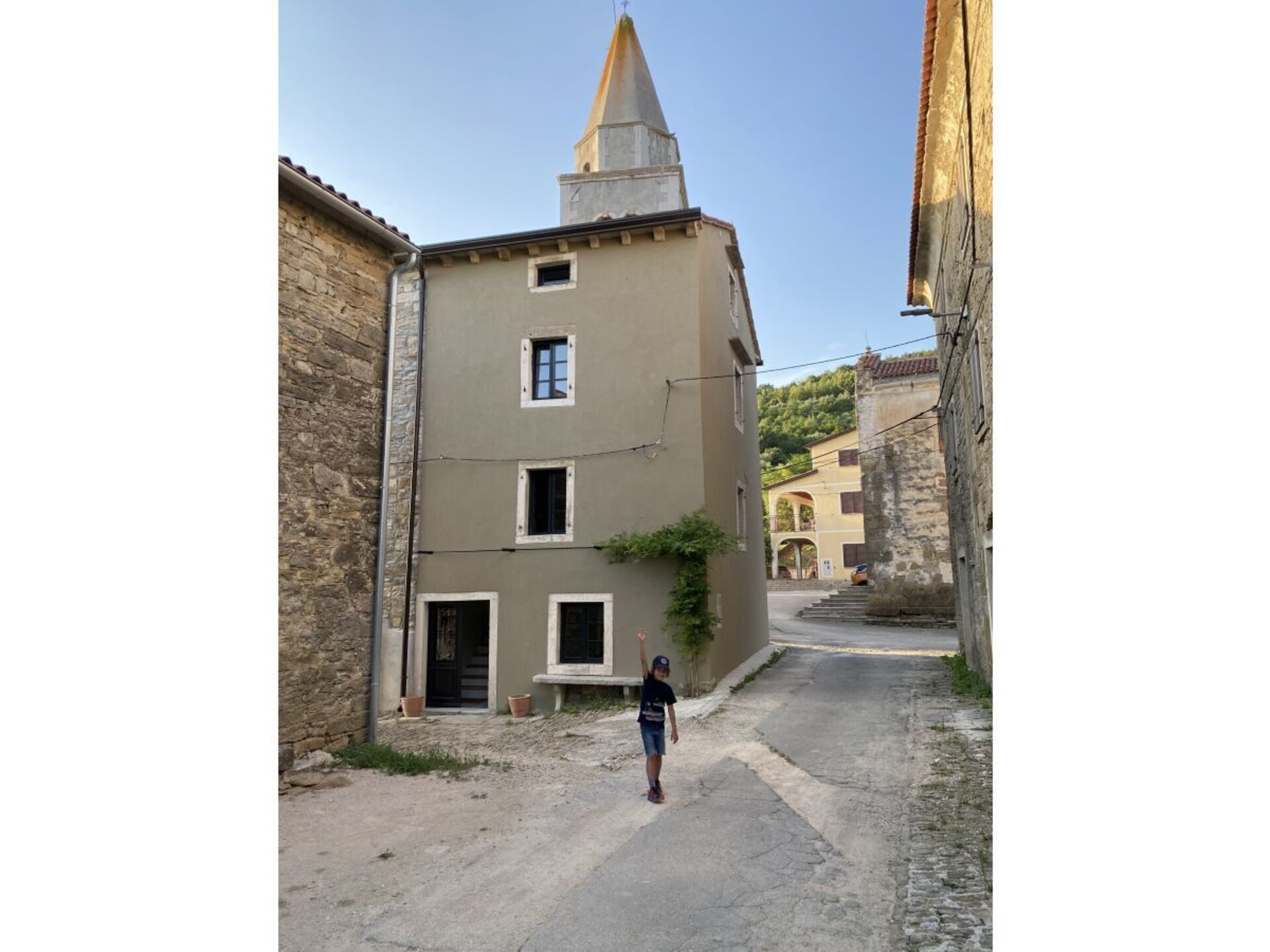Gerenoveerd stenen huis in centrum Grožnjan met WiFi, 4 personen - foto 2