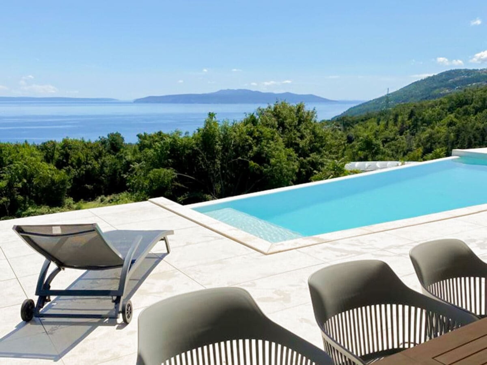 Villa Maritima in Poljane: Luxe villa met infinity pool en panoramisch zeezicht op de Kvarnerbaai - foto 3
