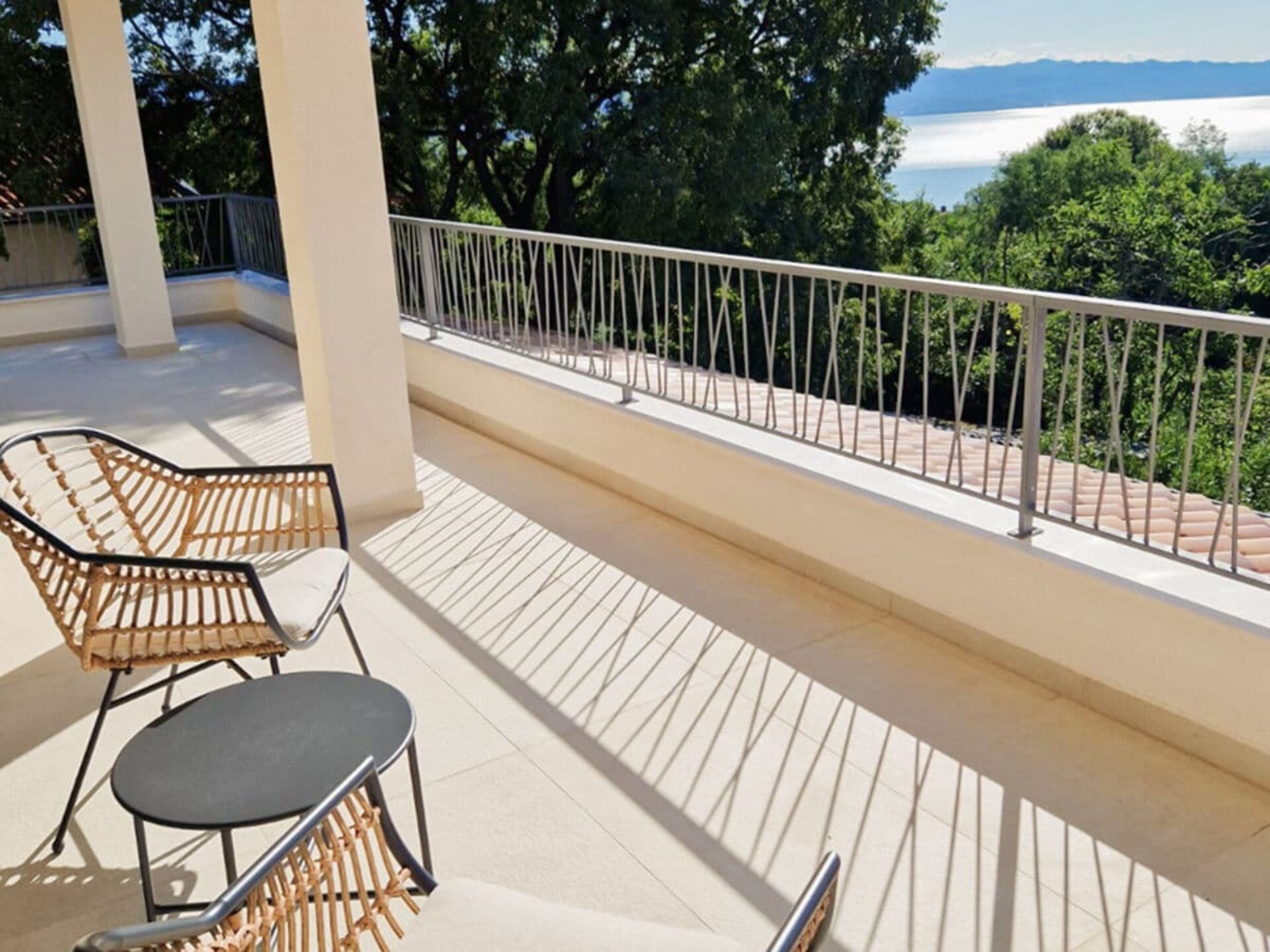 Villa Maritima in Poljane: Luxe villa met infinity pool en panoramisch zeezicht op de Kvarnerbaai - foto 8