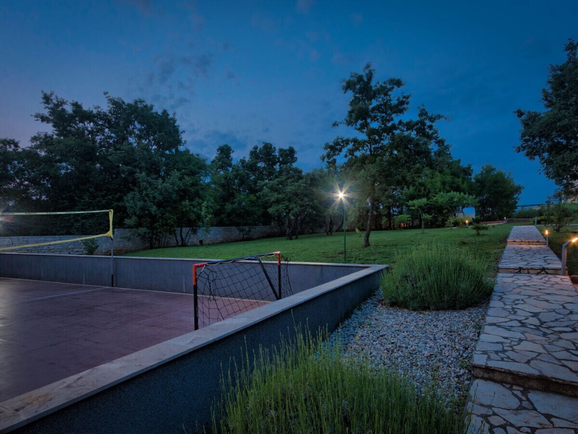 Villa Stokovci: Luxe voor 10 personen met zeezicht bij Svetvincenat - foto 14