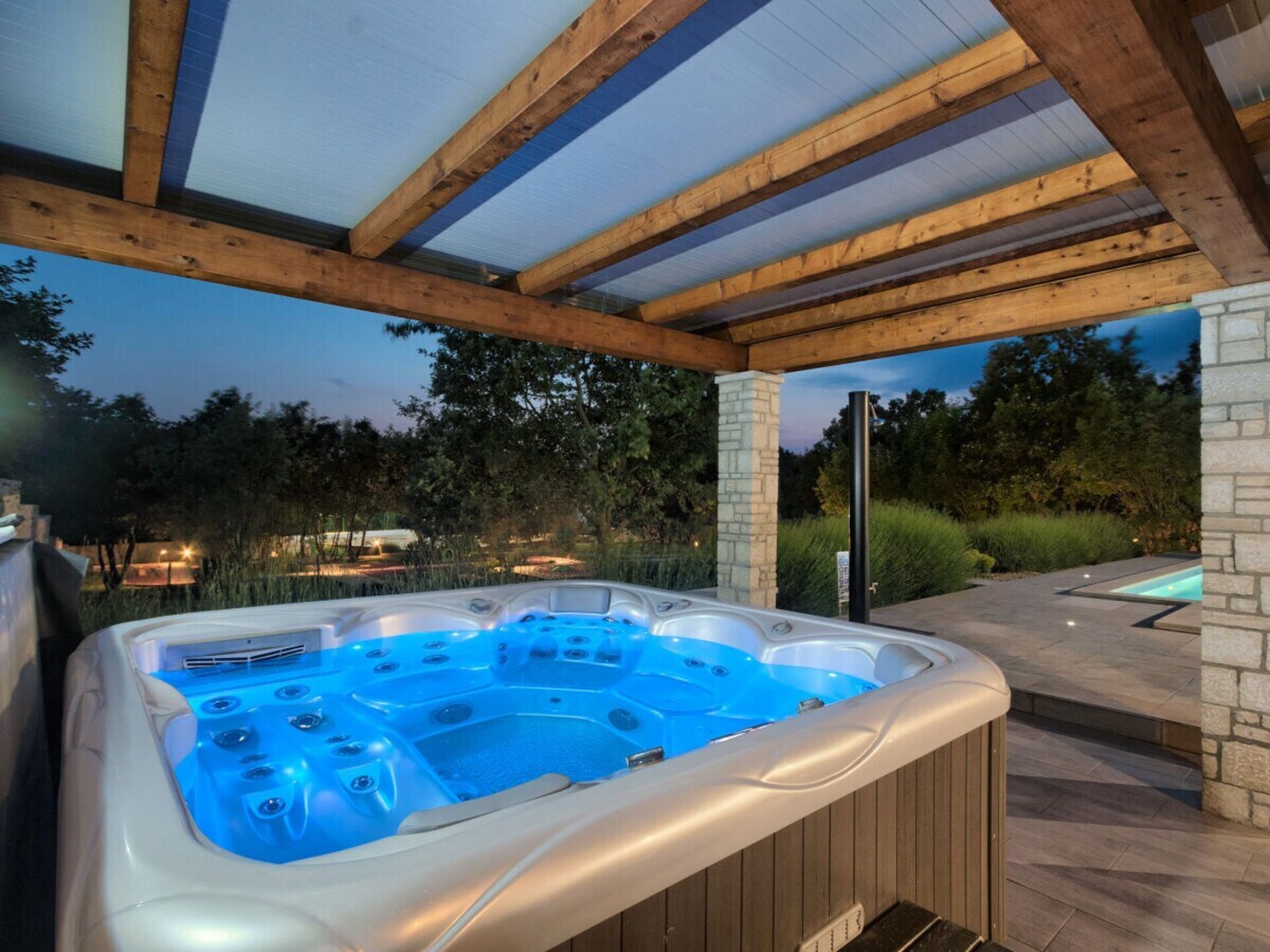 Villa Stokovci: Luxe voor 10 personen met zeezicht bij Svetvincenat - foto 16