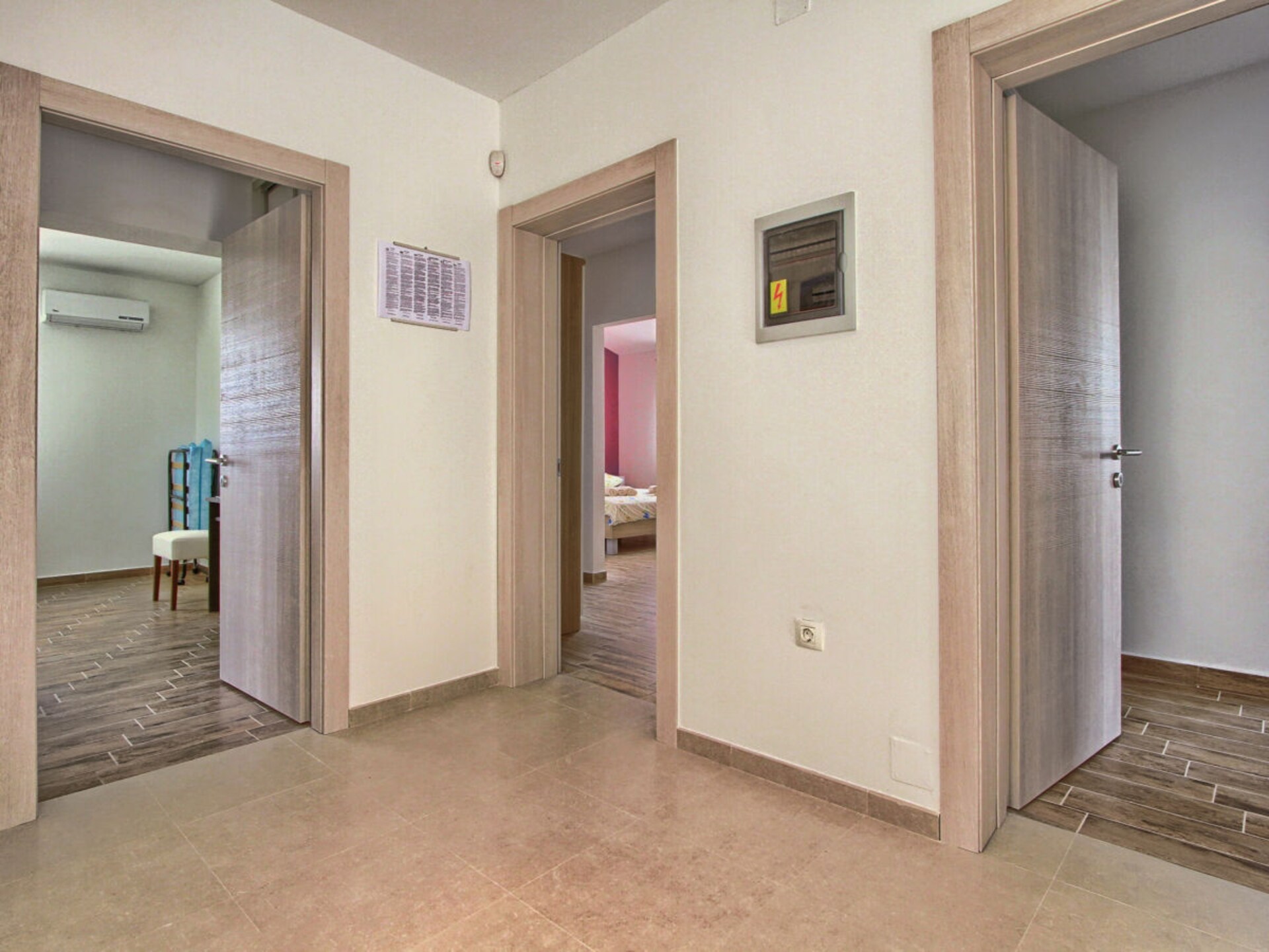 Villa Stokovci: Luxe voor 10 personen met zeezicht bij Svetvincenat - foto 32