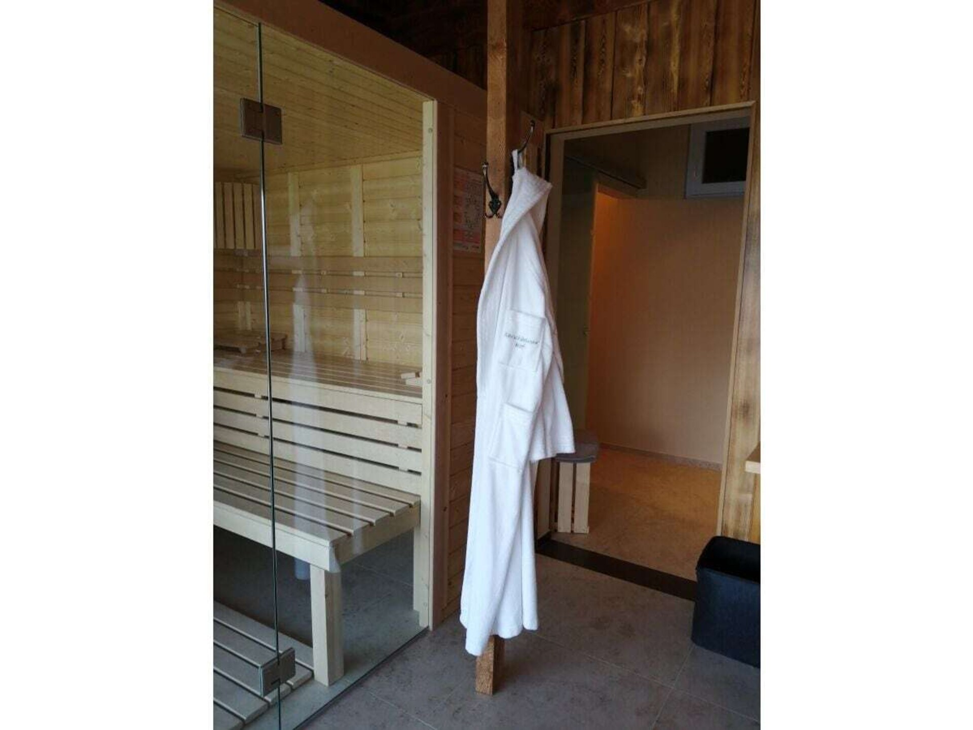 Zonnig vrijstaand vakantiehuis nabij Kurtatsch met zwembad en sauna - foto 22