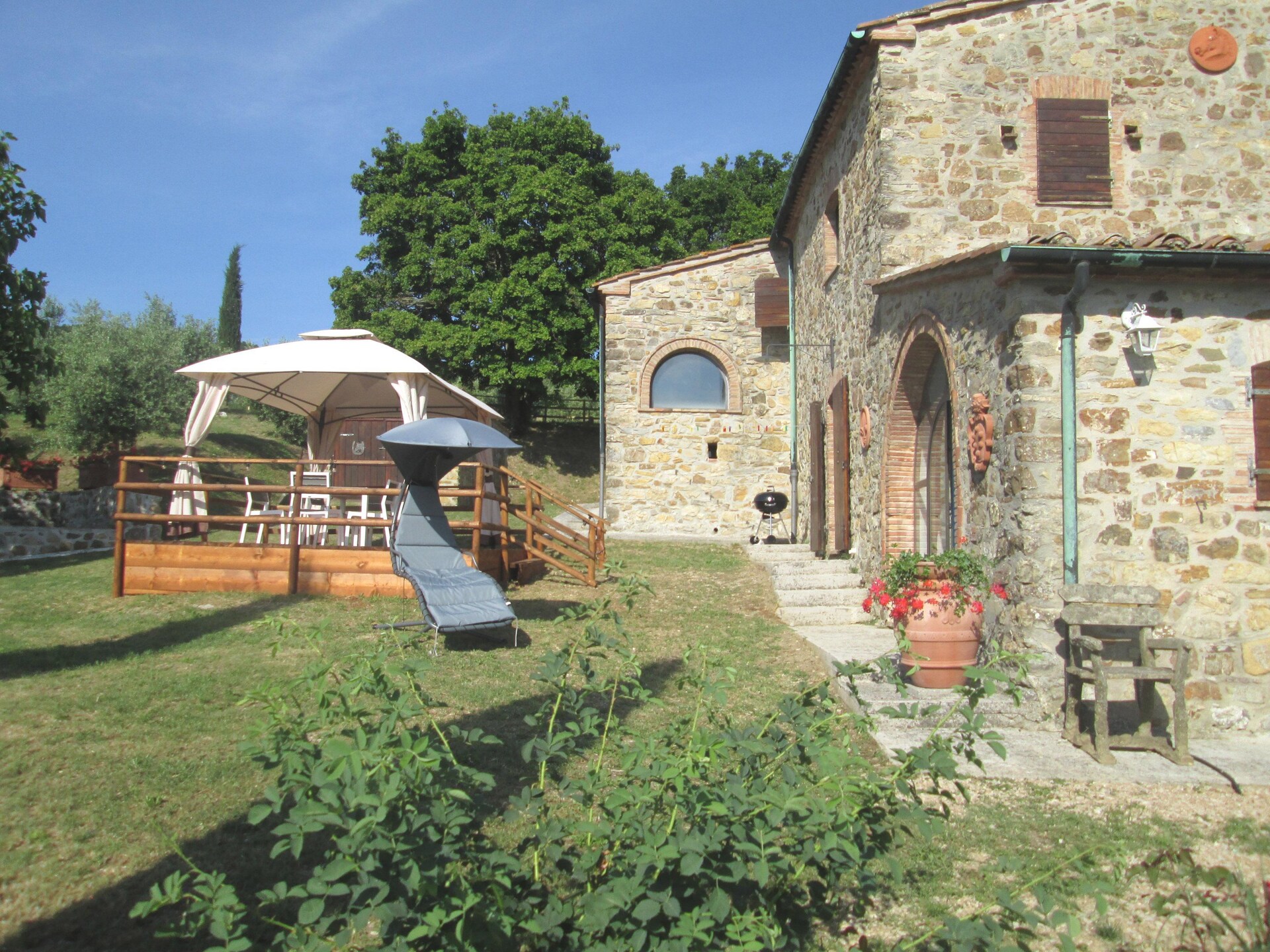 Vrijstaande Toscaanse villa met privézwembad en 6 hectare natuur bij Castelnuovo - foto 3