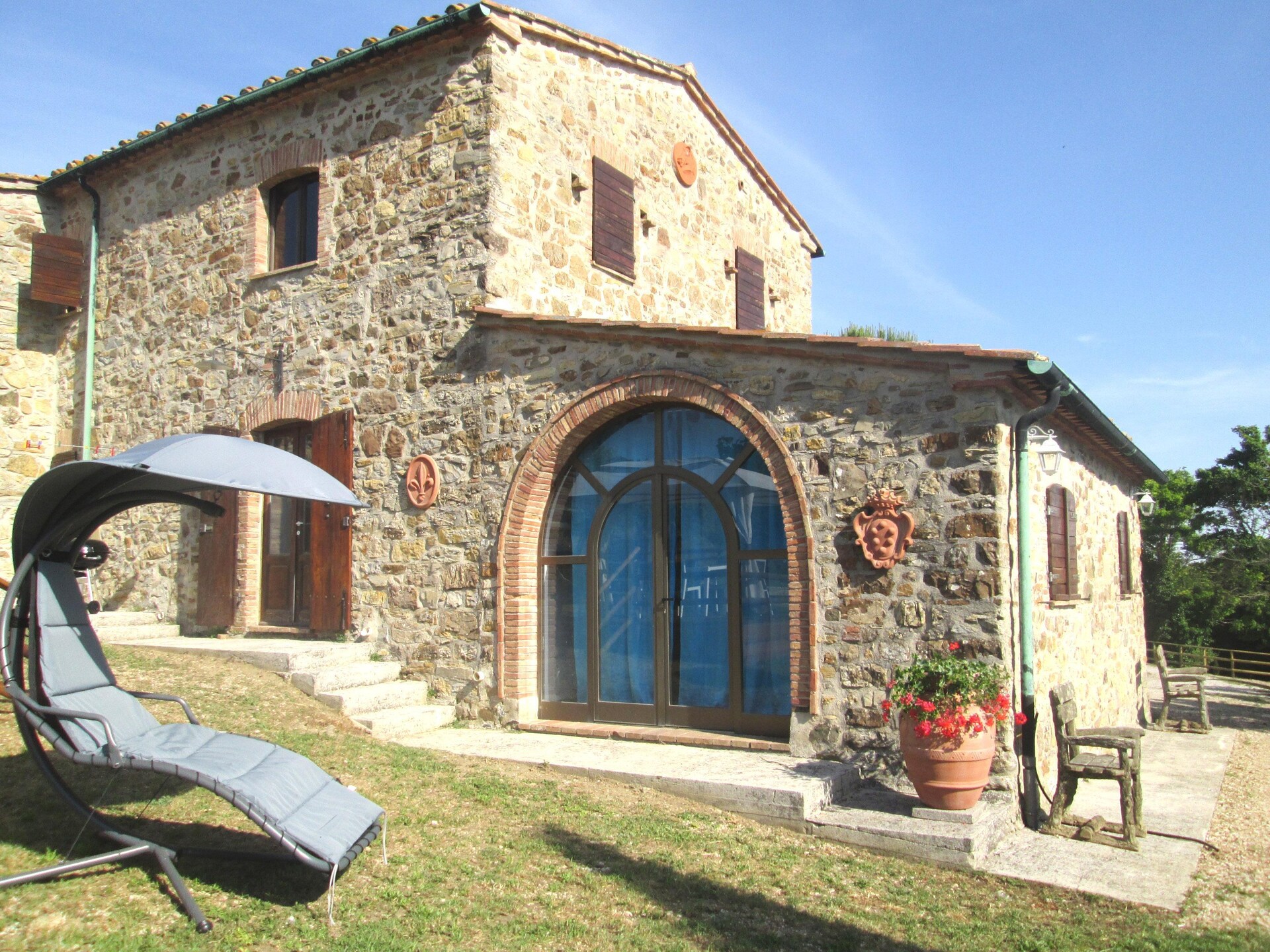 Vrijstaande Toscaanse villa met privézwembad en 6 hectare natuur bij Castelnuovo - foto 4
