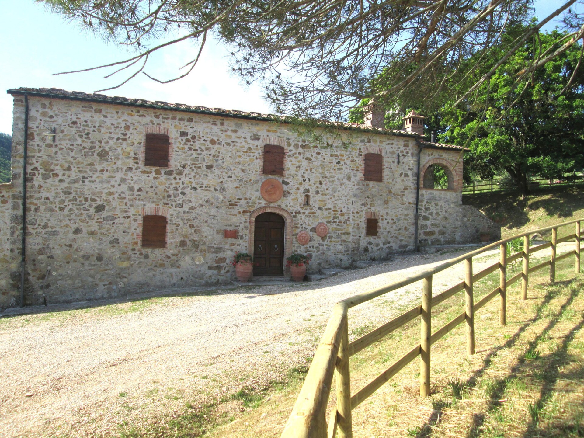 Vrijstaande Toscaanse villa met privézwembad en 6 hectare natuur bij Castelnuovo - foto 9