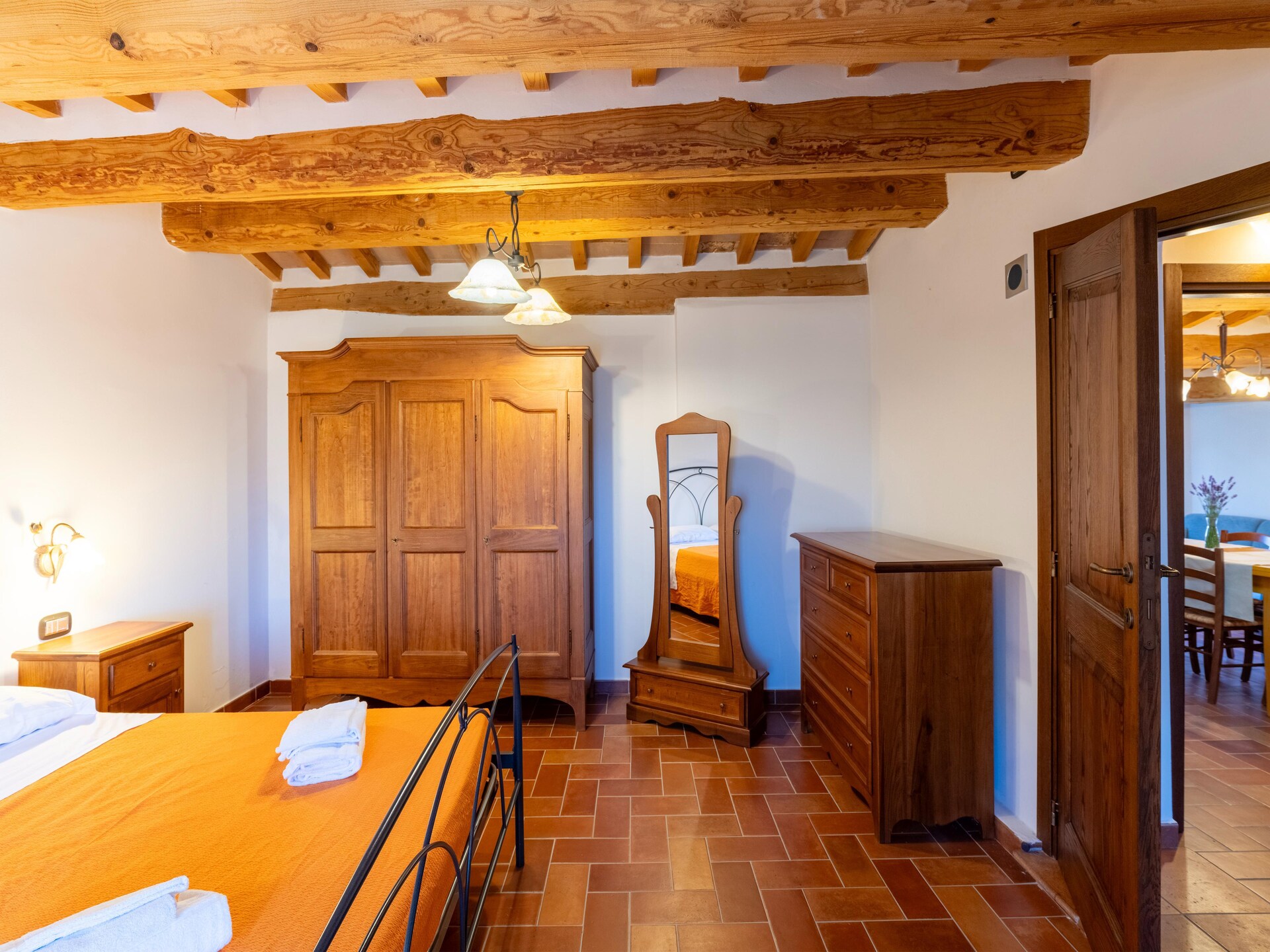 Authentieke boerderijwoning met panoramisch uitzicht bij Cagli - foto 21
