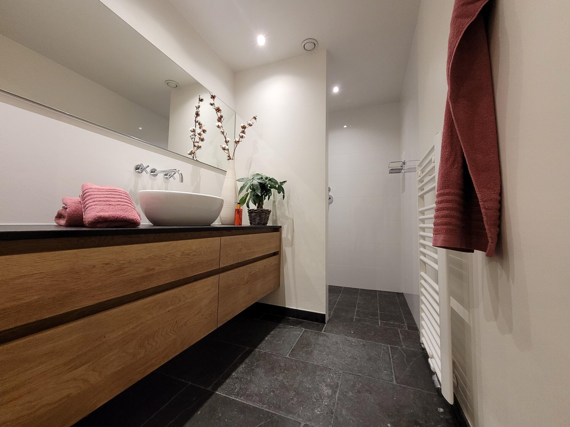 Romantische villa met privésauna in hartje Overloon - foto 12