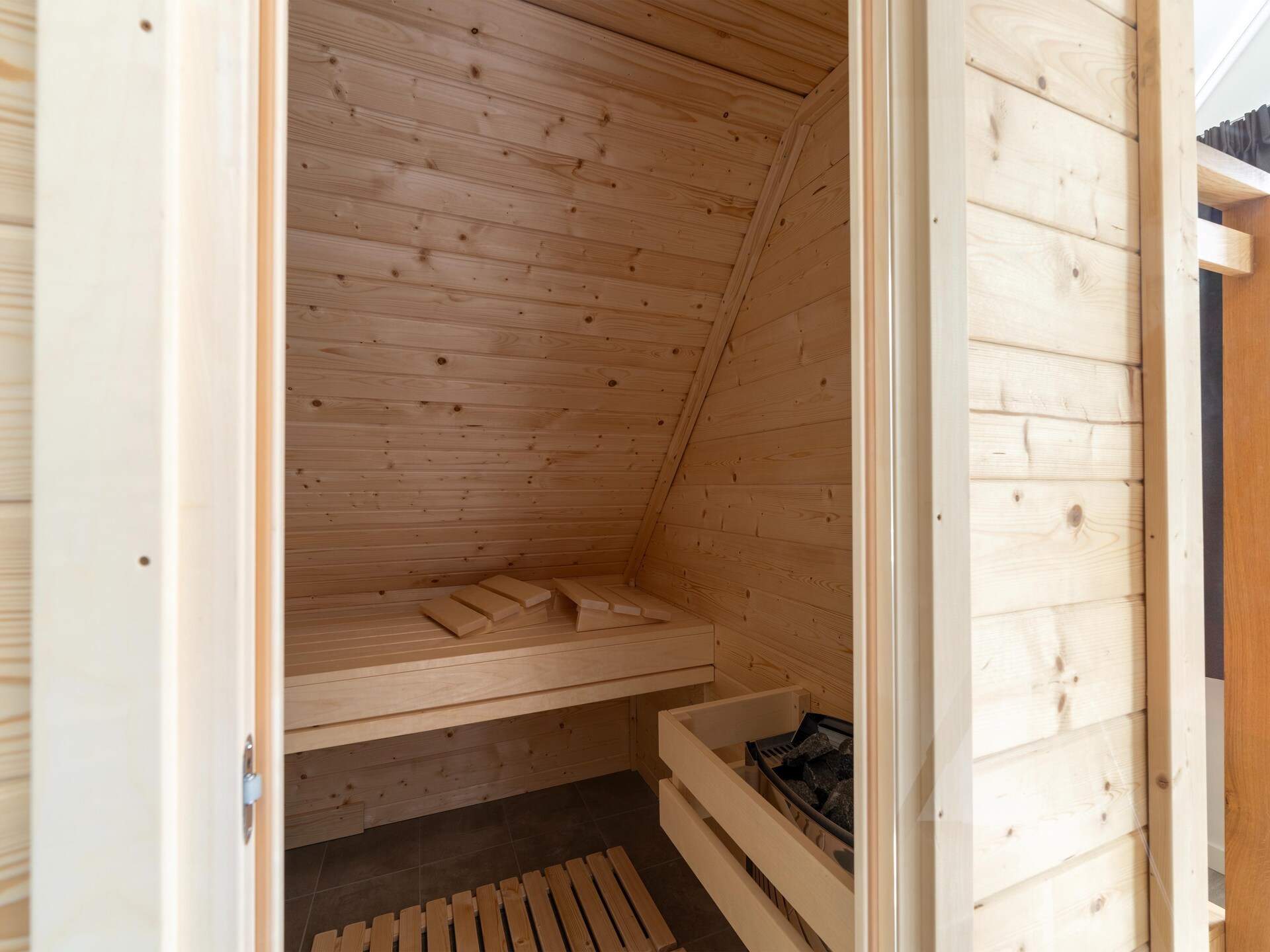 Kuifduiker 5: Wellness vakantiehuis aan het meer in Simonshaven - foto 38