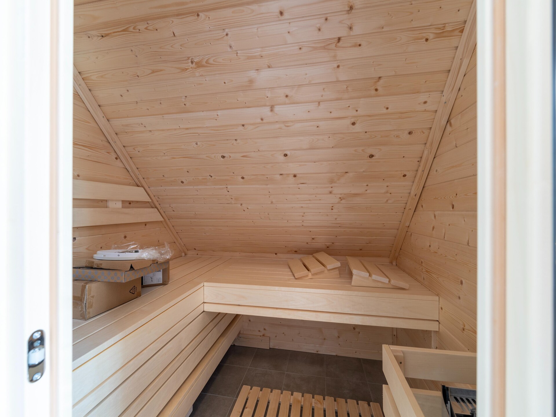Kuifduiker 5: Wellness vakantiehuis aan het meer in Simonshaven - foto 39
