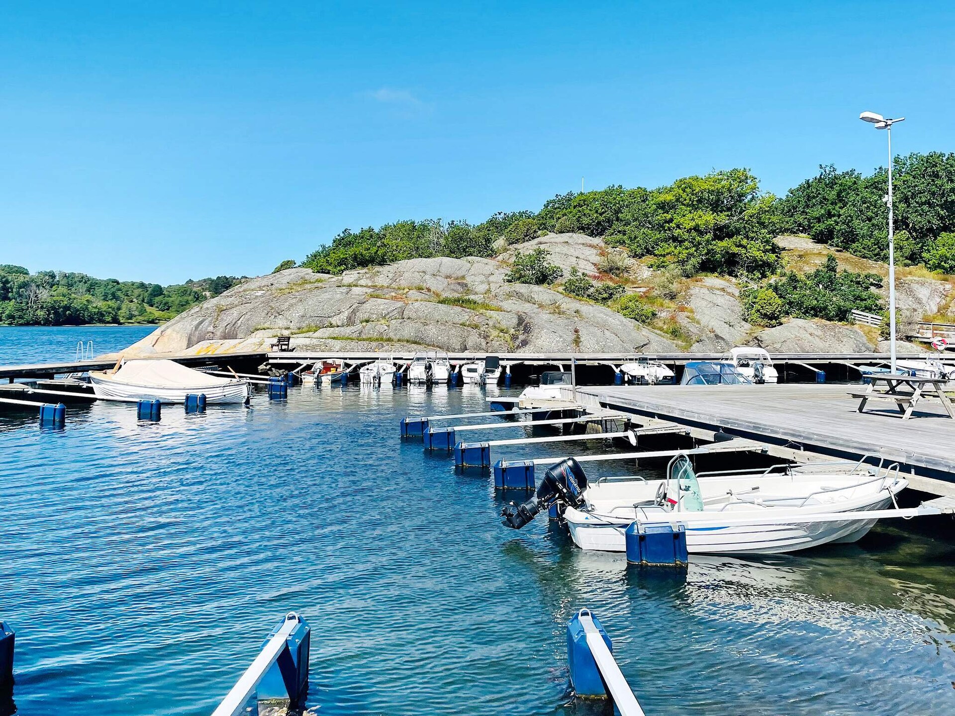 Nieuw vakantiehuisje bij Nösund met eigen terras en gratis WiFi - foto 9